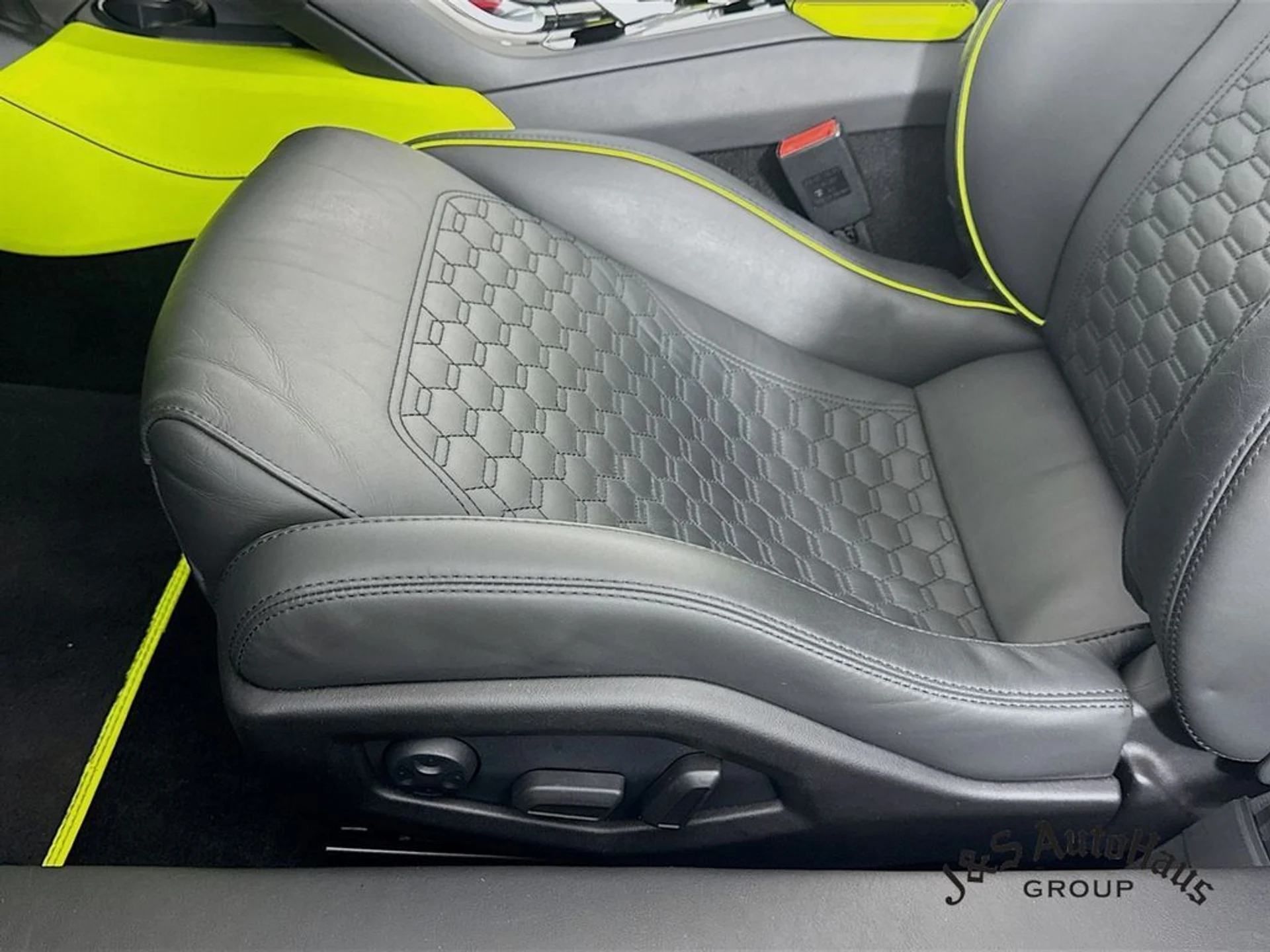 mph024_3221913286_xiaissx6hzawmik8ops1ukwpsvv6_456603ae58