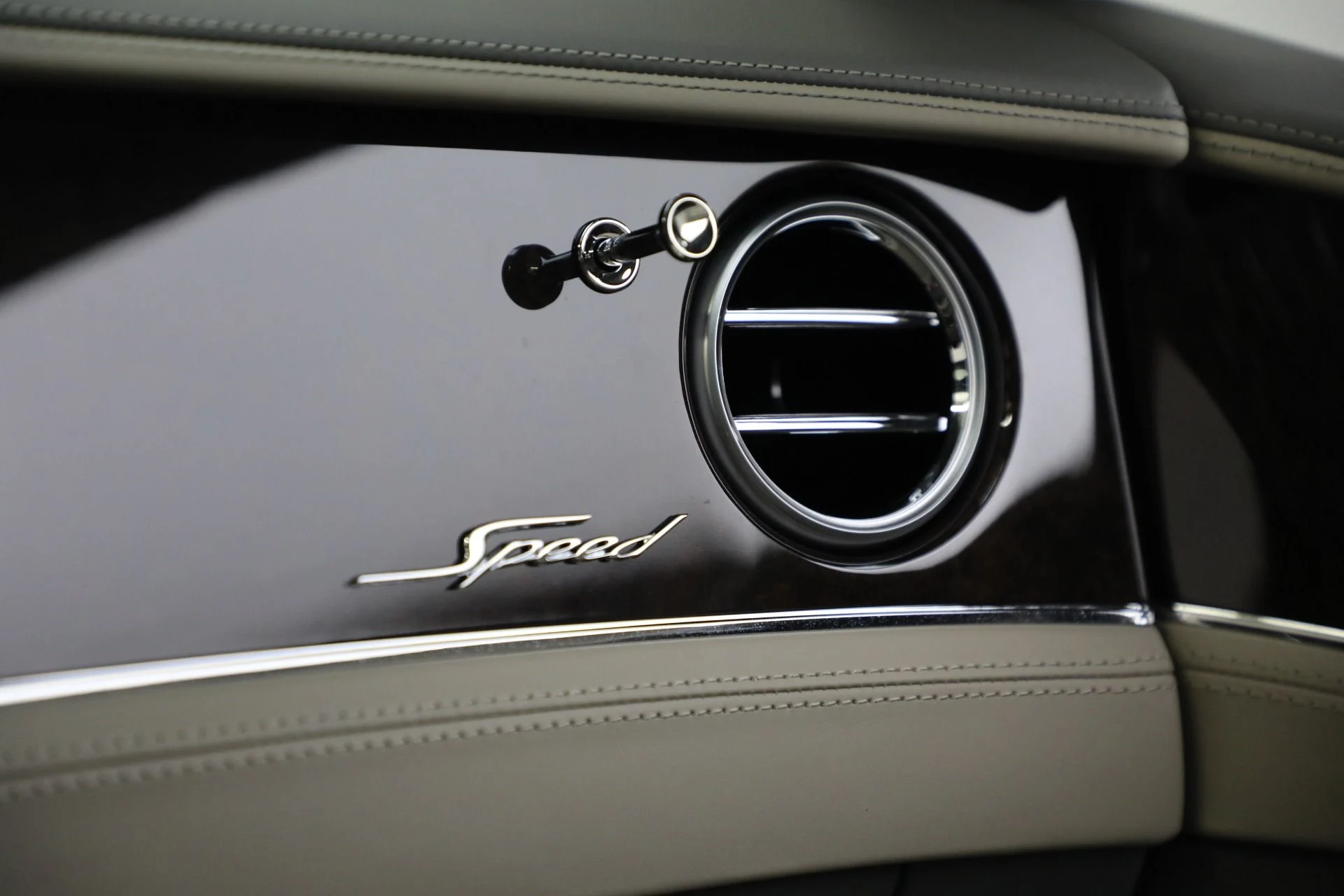 mph024_3222444850_Used_2025_Bentley_Continental_GT_Speed_a0b33ff5ea