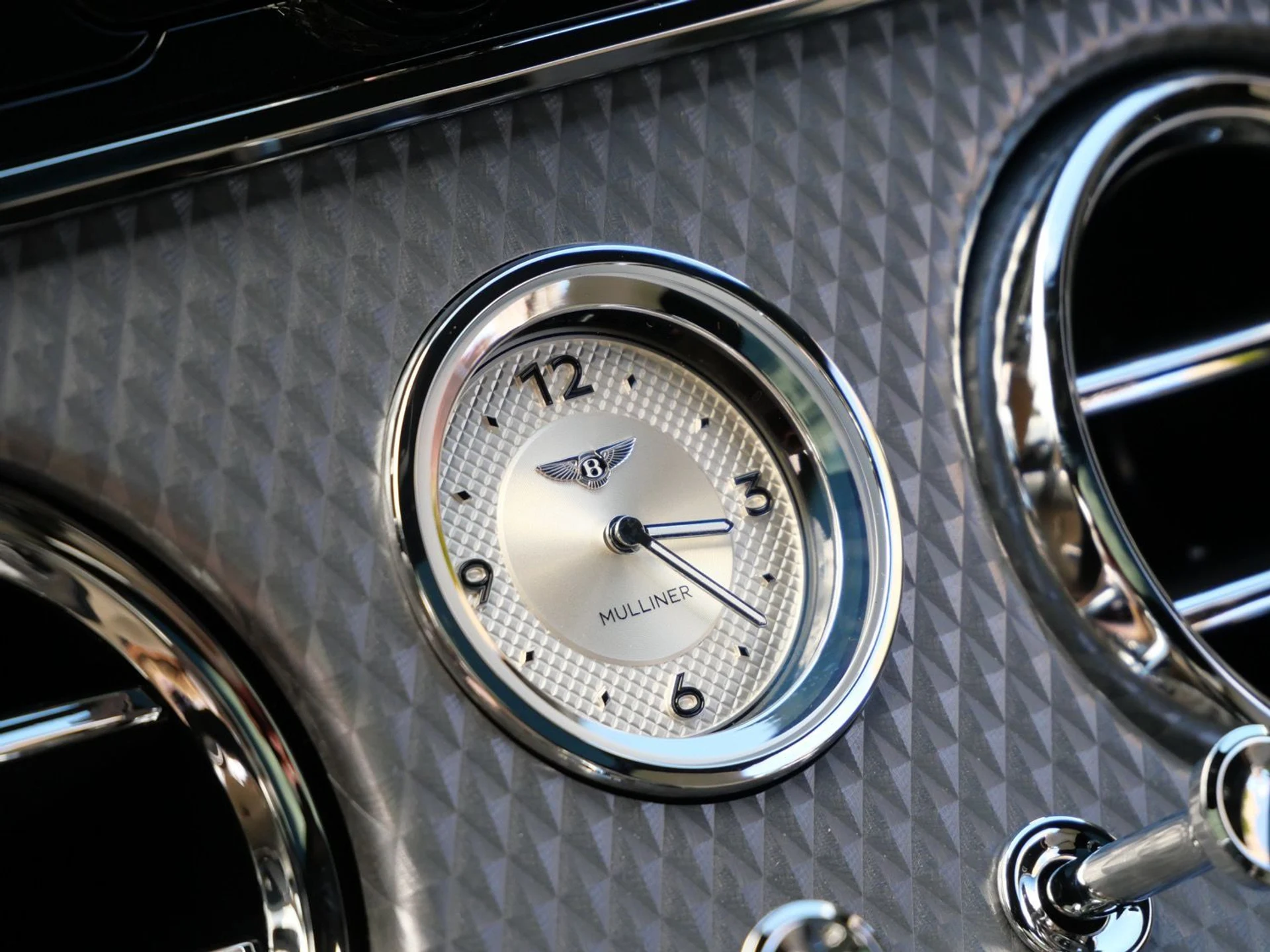 mph024_3223132177_54408ecd2fecf601a399e6a3335cbc73x_375ea5411a