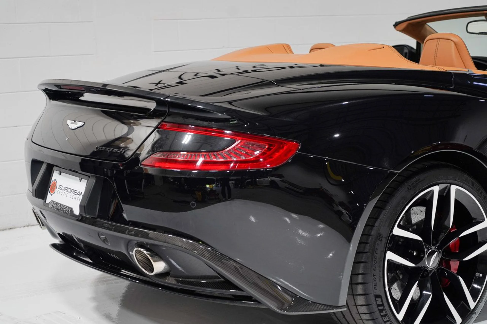 mph024_3229010263_4fe7d96e44ca41d09fee0498c69eed1c_55f5000227