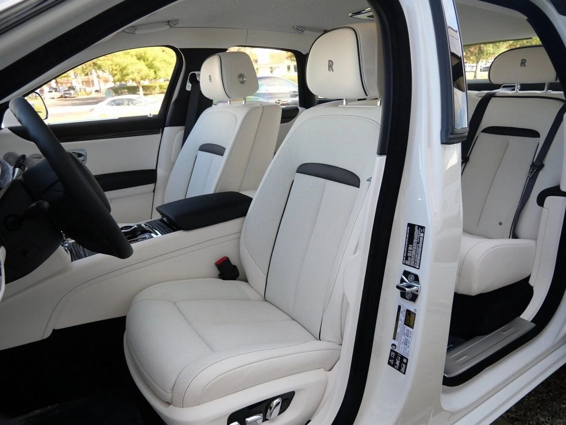 mph024_3230110657_b4e2eb38038d6994818261341e506230x_8b13ccf749