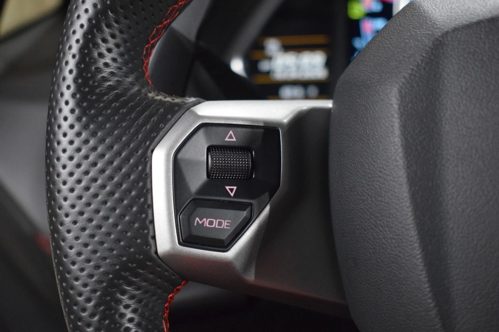 mph024_3237328999_e19d03ea12c25a31415c7bdbad1d7c7ex_0132b4c5be