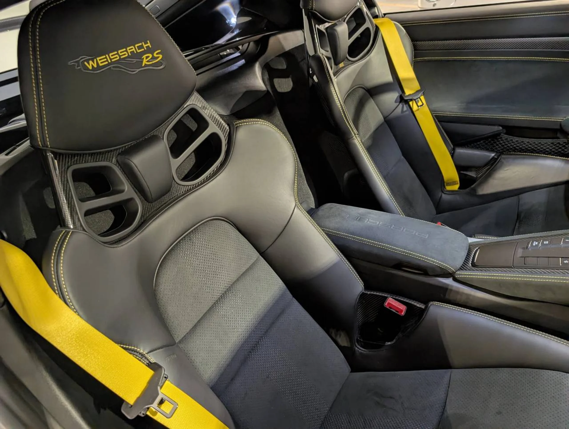 mph024_3239793227_c7bc895f8a00a0d433d83b35c3bfa779x_5b29a396ab