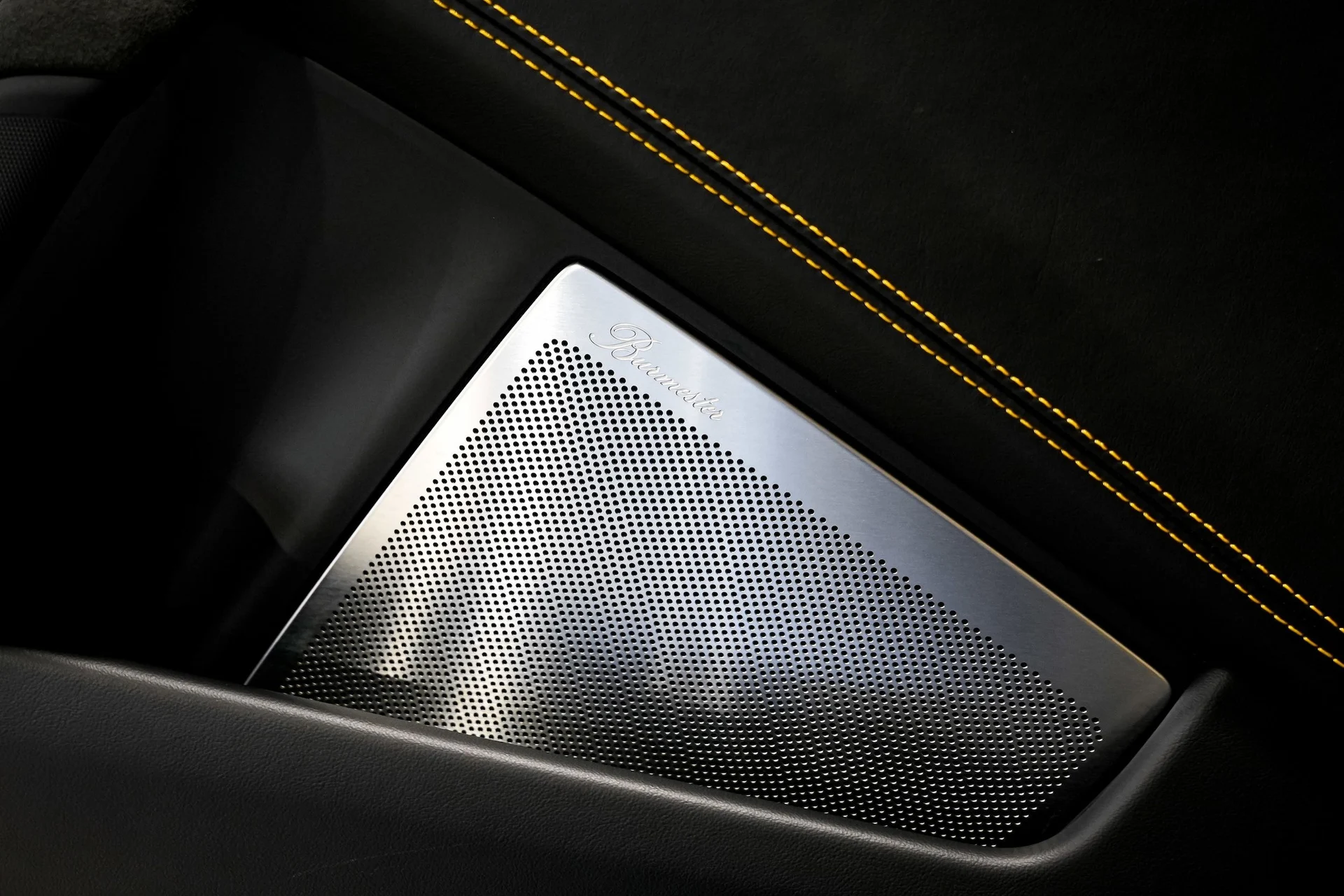 mph024_3250471205_14b1136abf55aa739309fce269254b0bx_621835e8d5