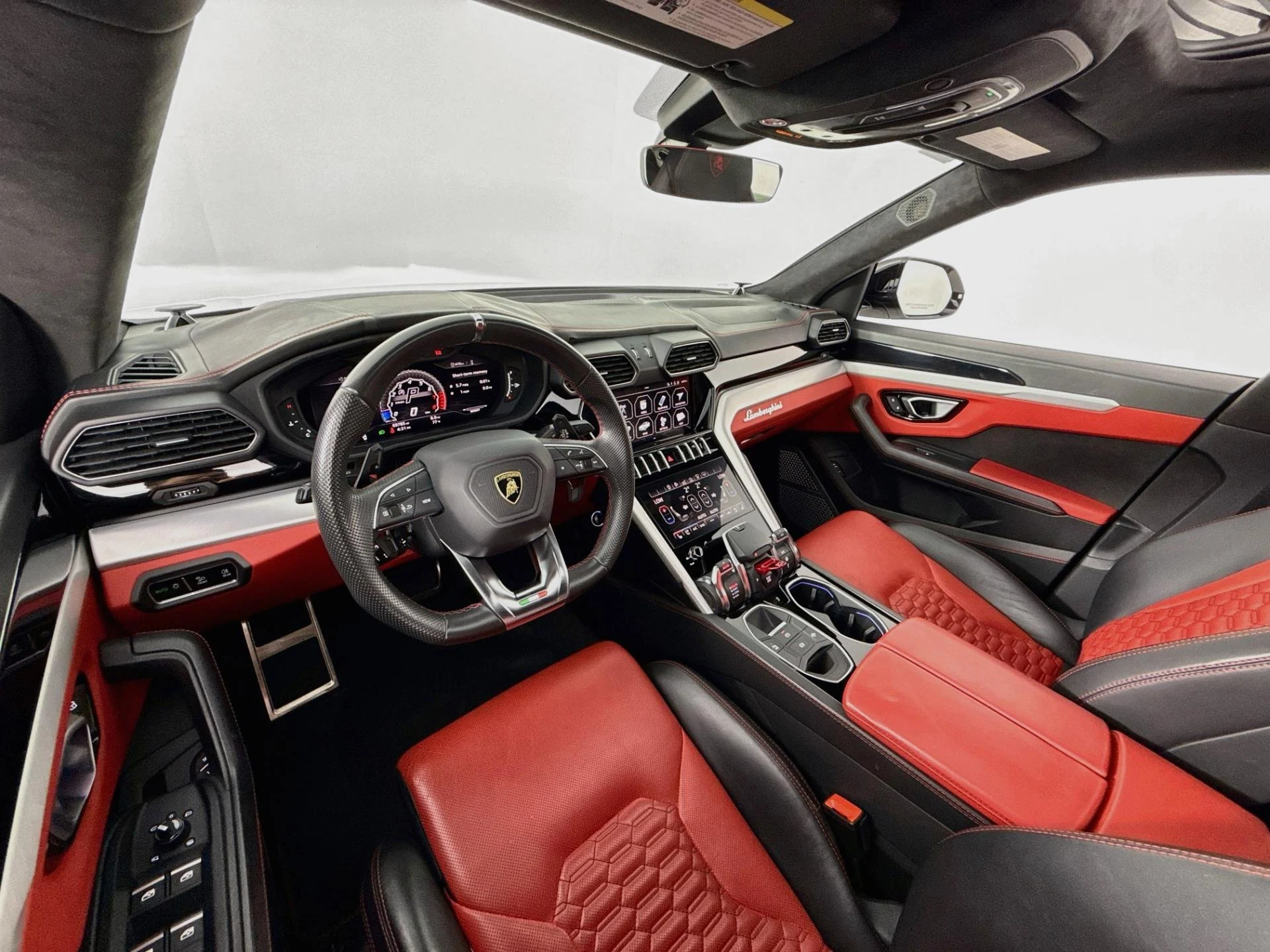 mph024_325049976_Used_2020_Lamborghini_Urus_1788550611_23b94ba3e6
