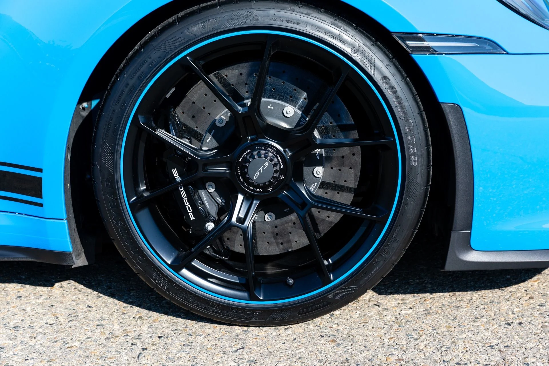 mph024_3251268367_Used_2022_Porsche_911_GT_3_1769043467_5132736ced