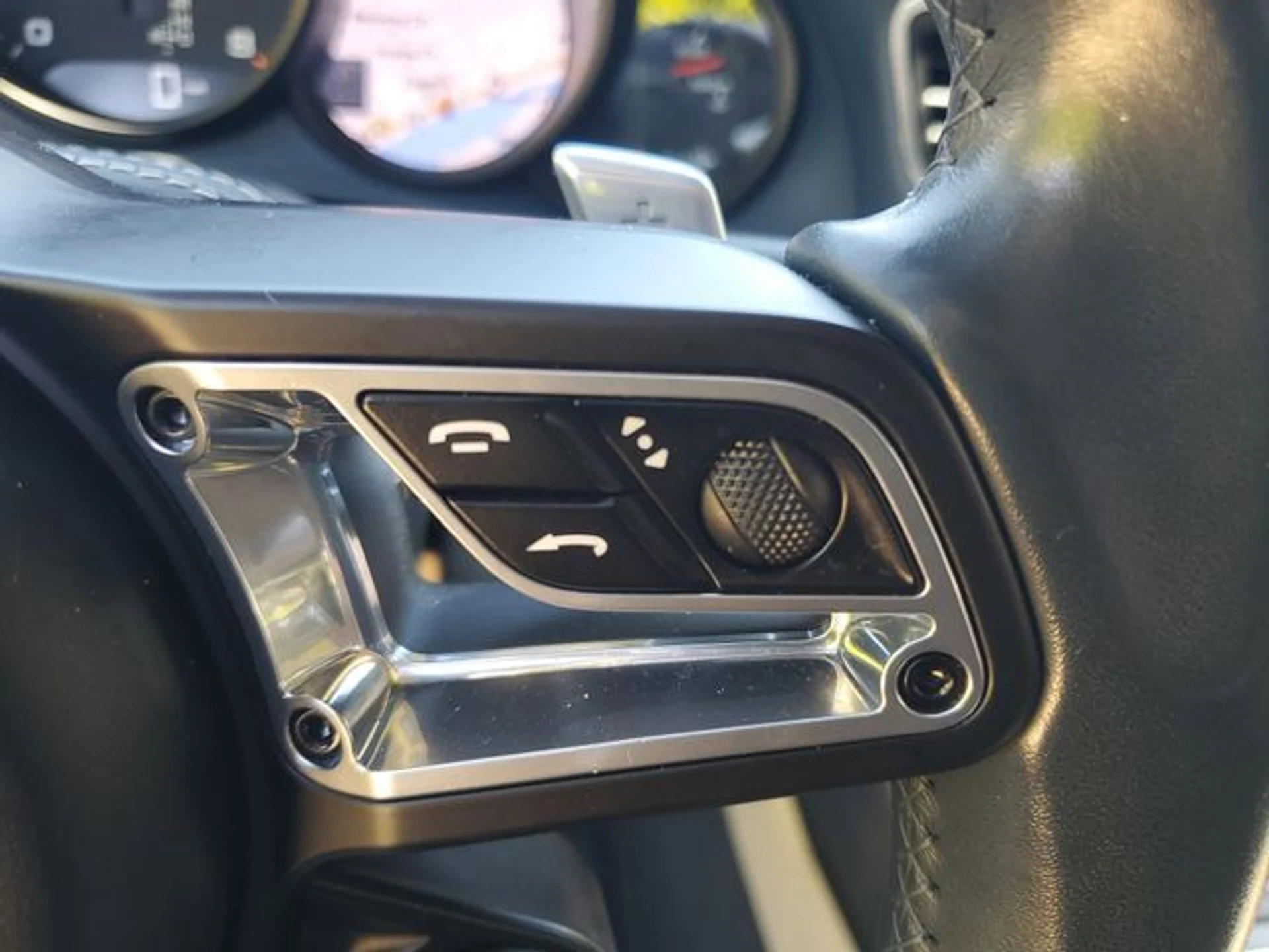 mph024_3261647055_7ba56fecbc5b4ef7458c3a310f71b017x_a09f2ff8a4