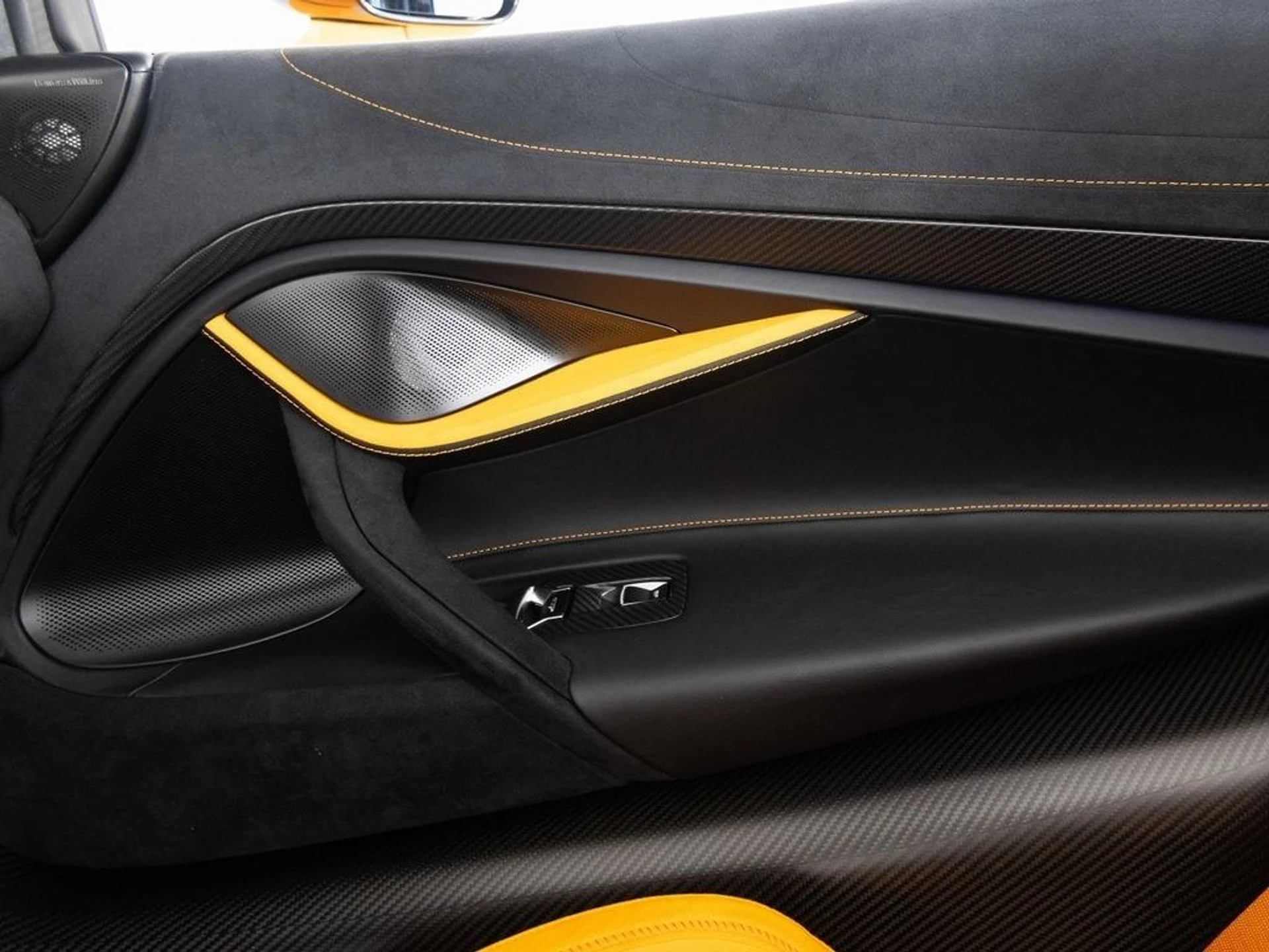 mph024_3262799129_06d131a73e3a708fa61b5fc8e6e7ab70x_3ae9bf4929