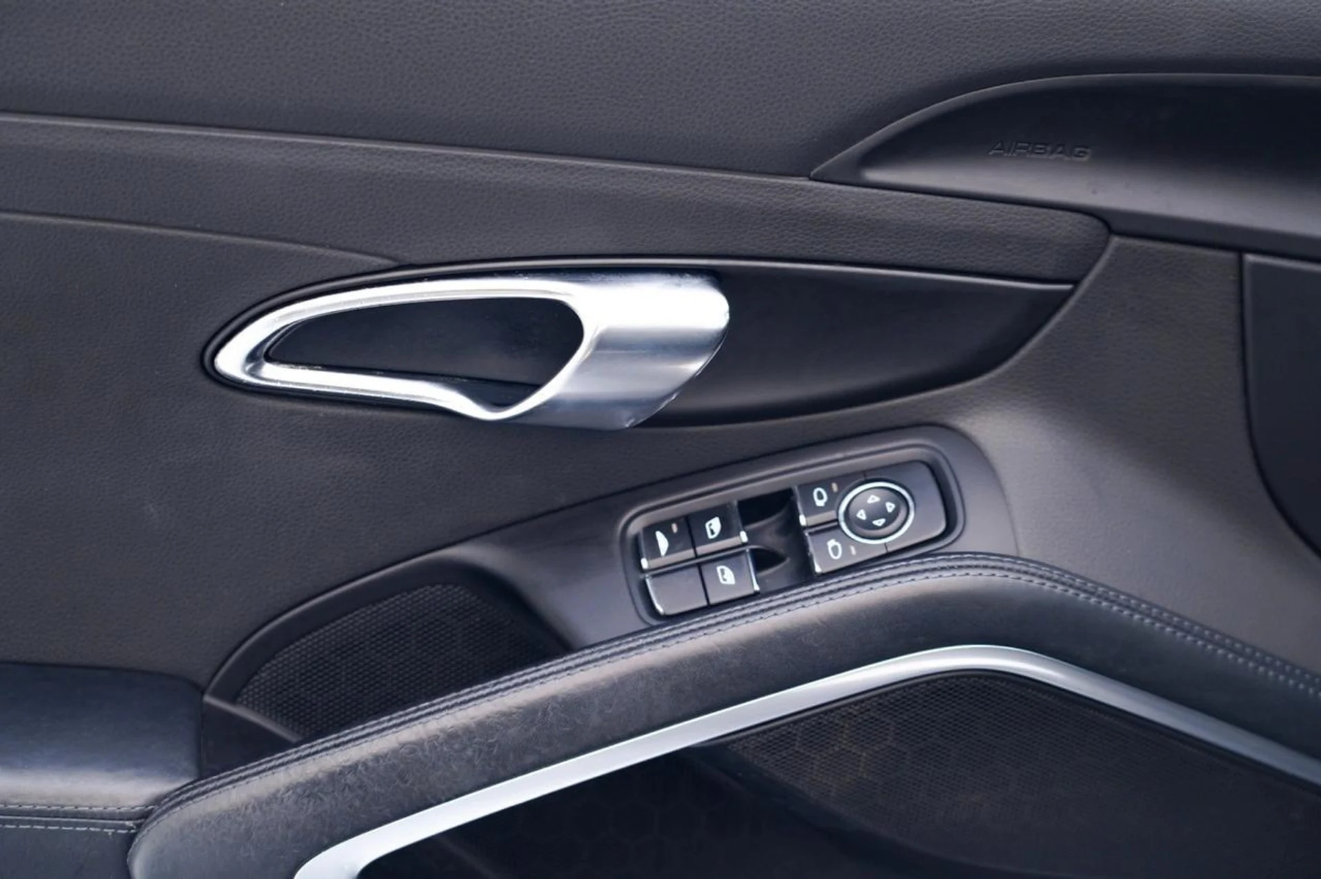 mph024_3263832370_a8bc33fef1367af8be1a92531989cfb0_24033bbd38