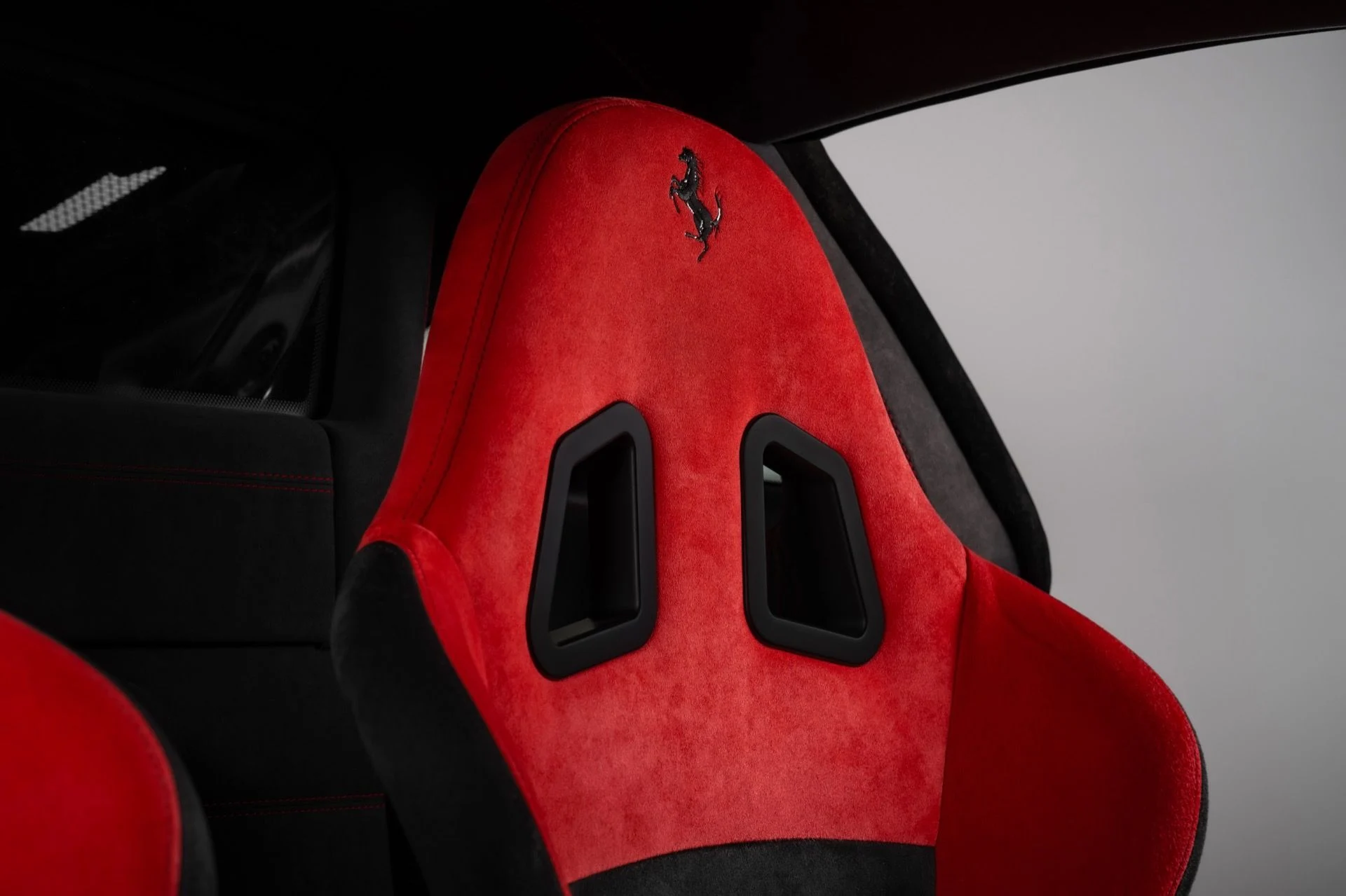 mph024_3267483814_10842_p25_l_32174eb2b0