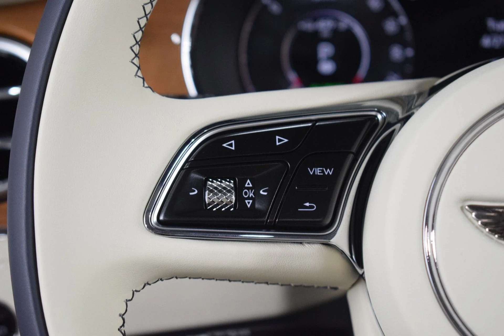 mph024_3268767823_d3b2b287f0196bef8627481af56bd429x_3dcda4eff2