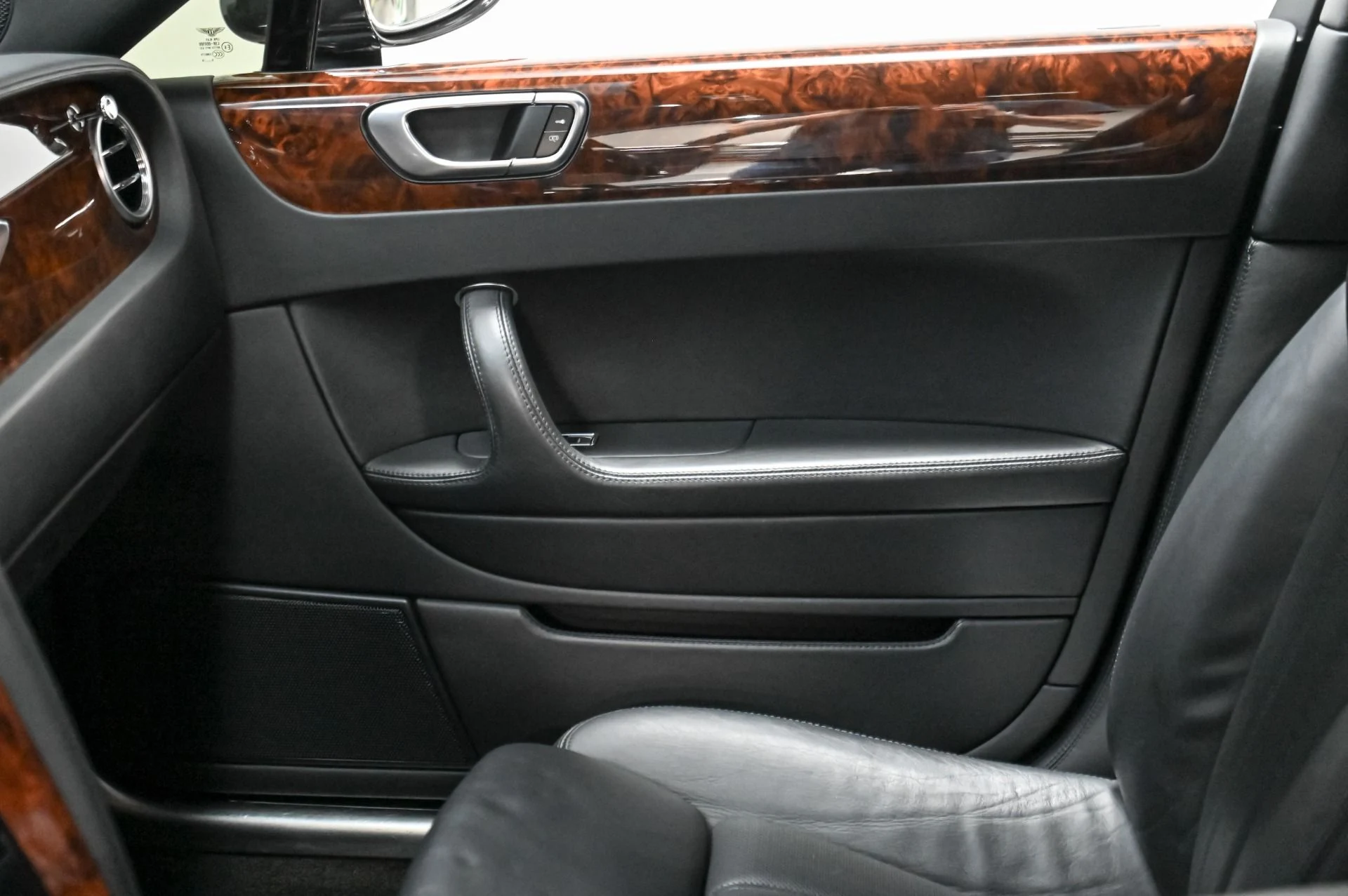 mph024_3284511725_Used_2006_Bentley_Continental_Flying_Spur_1753818843_3599f82afe