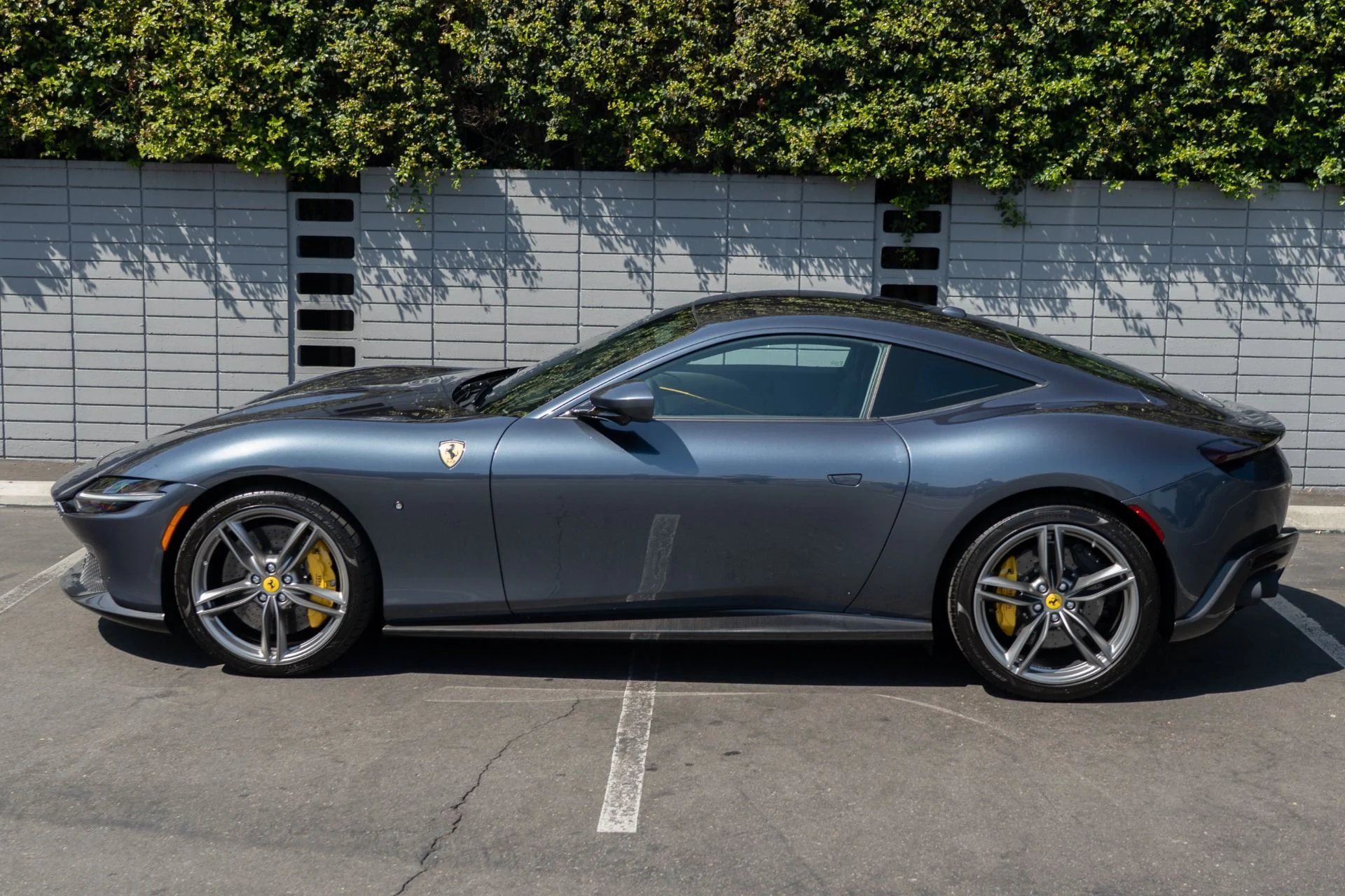 mph024_3290571545_Used_2024_Ferrari_Roma_1757965084_18adcea43a