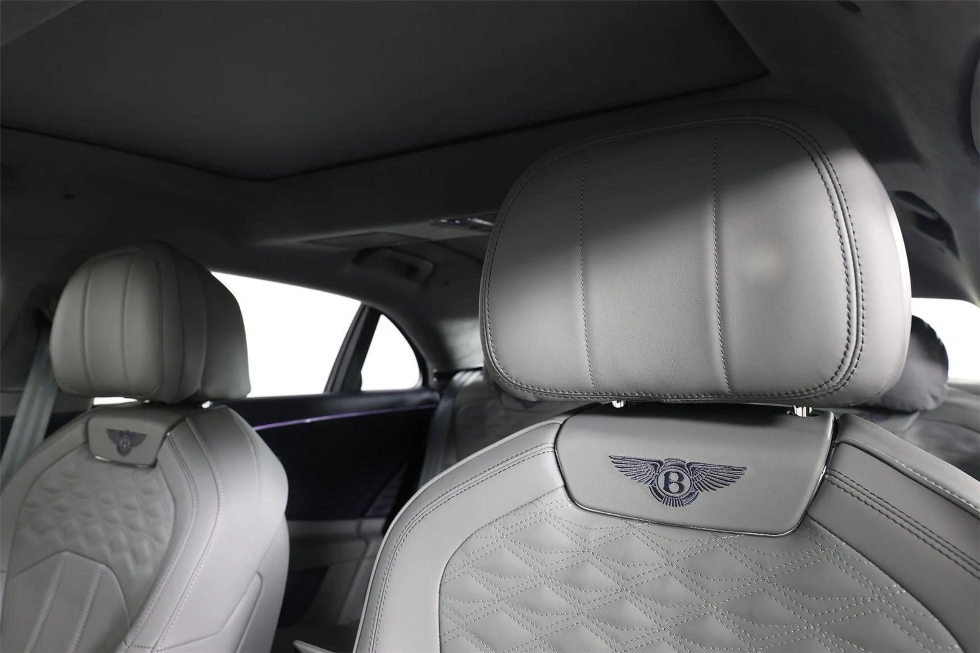 mph024_3294818196_041bf4cbf422de83f5c05d8aaf613aaa_5353b451d2