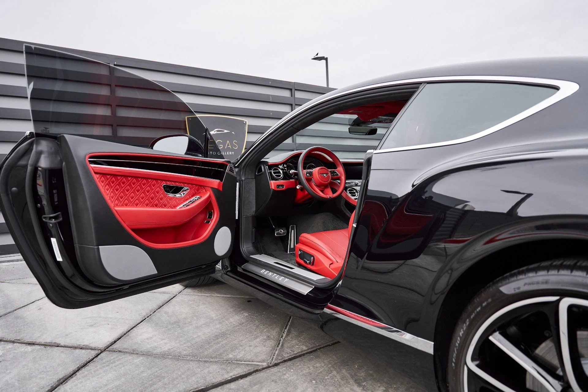 mph024_3297499223_Used_2022_Bentley_Continental_GT_V8_1766784145_d506823635