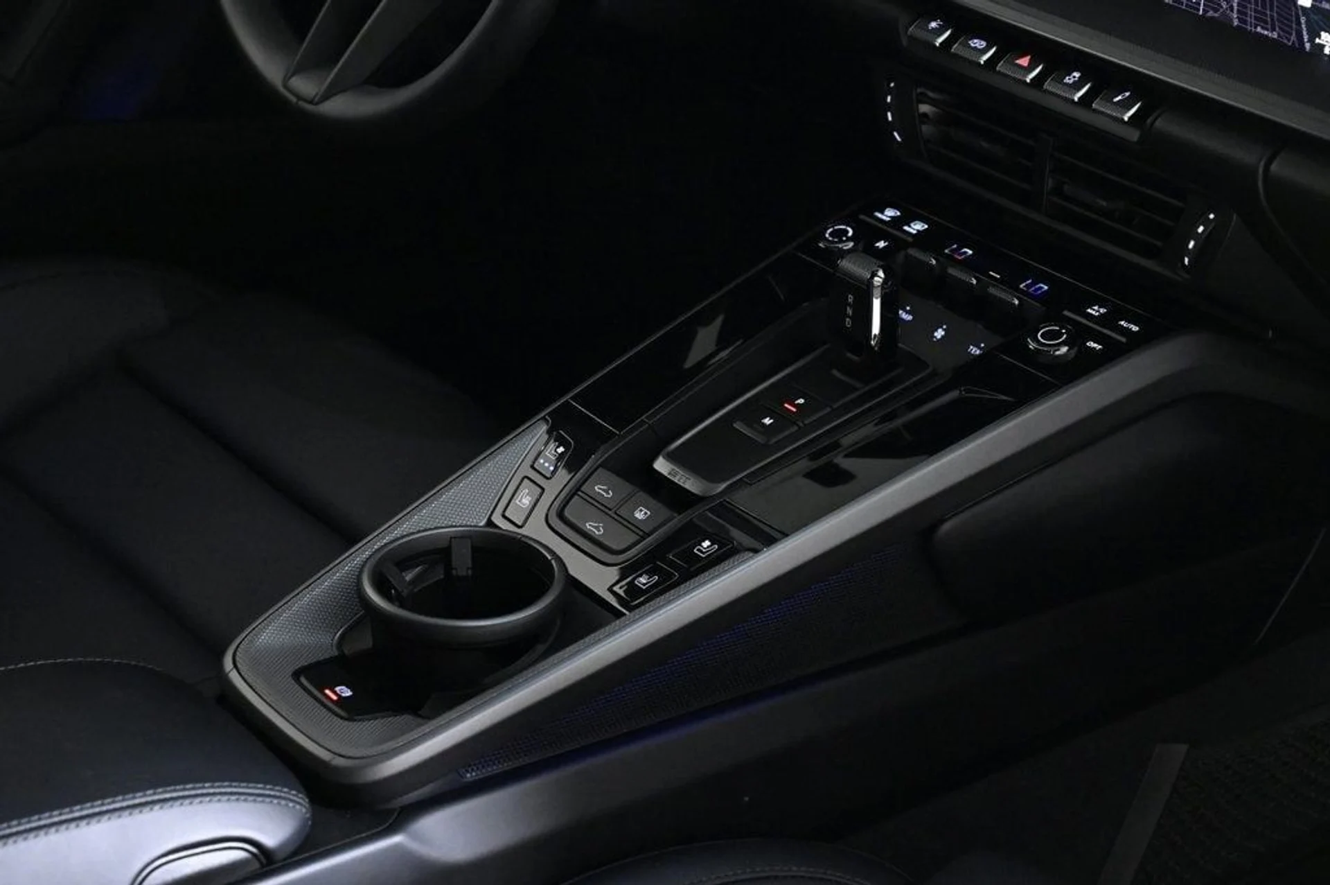 mph024_3297669615_436f1027eec74b6d982bc5988590f3c6_22201fc1ea