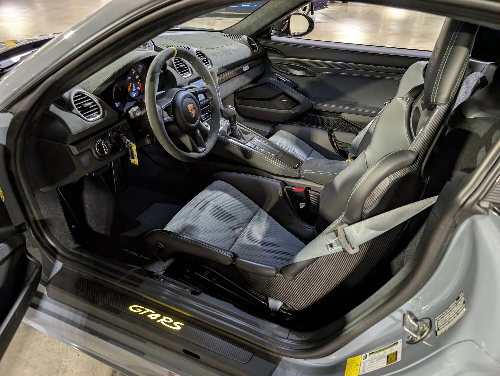 mph024_3302046741_ea3f58aac2916c079bf8d14749debbf7x_e48f65e901