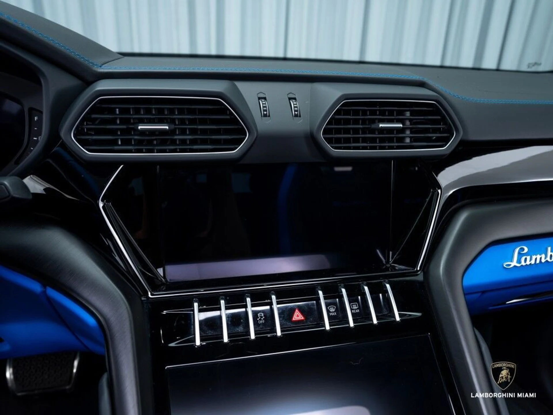 mph024_3305693984_460040c17c9ee39ddbfb3dcd0601b517_08879a1e10