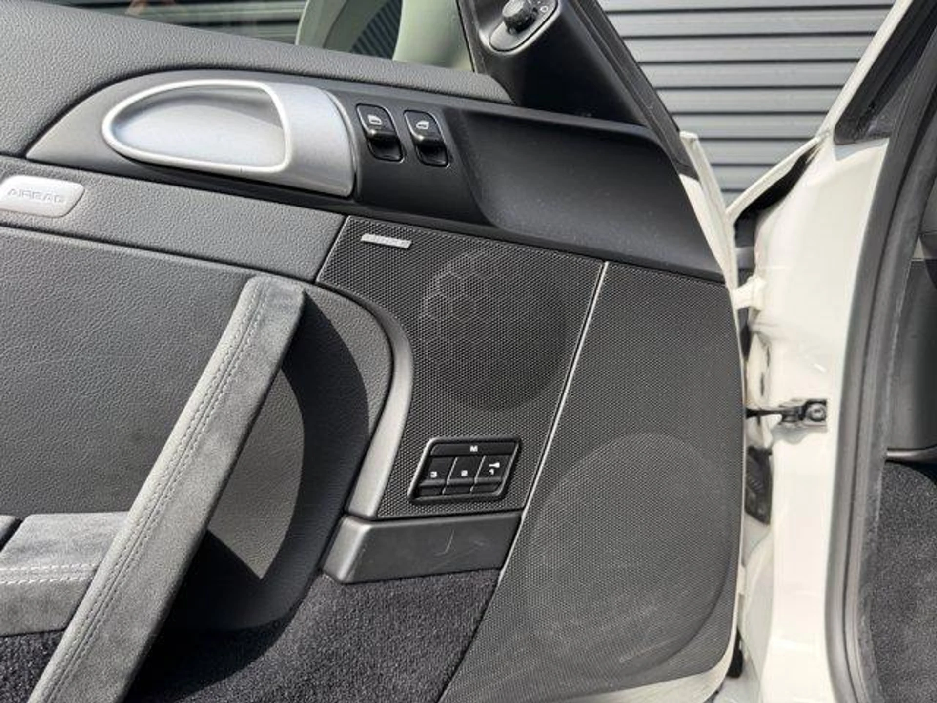 mph024_3310545015_yd_W7_UY_5v3_A_Wj_n_WU_Pt6bkv_F9_Nyc_e77d48c9a7