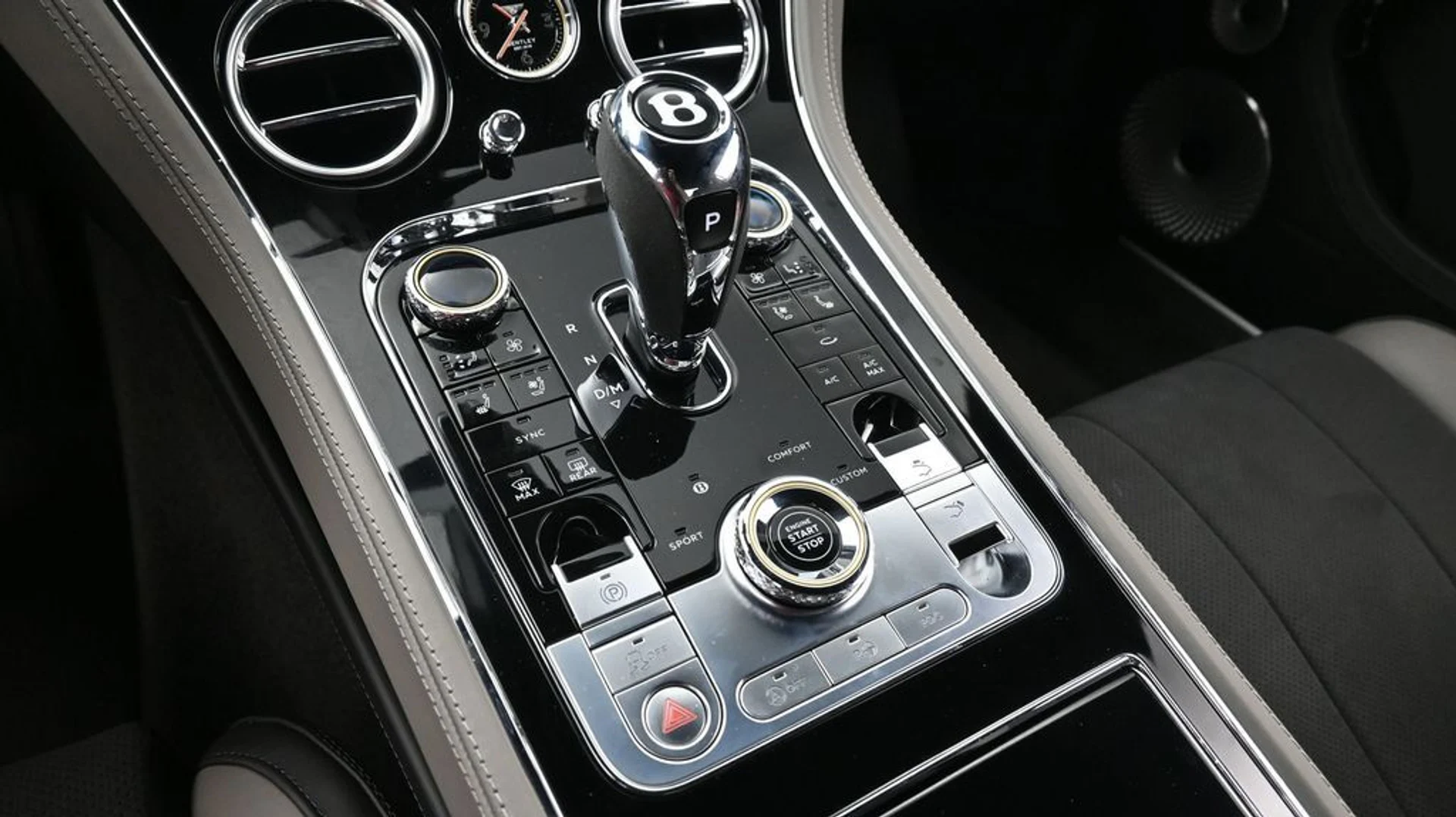 mph024_3320410846_9ea8ee7512437e66608d6215d9245127x_ced0aa307b