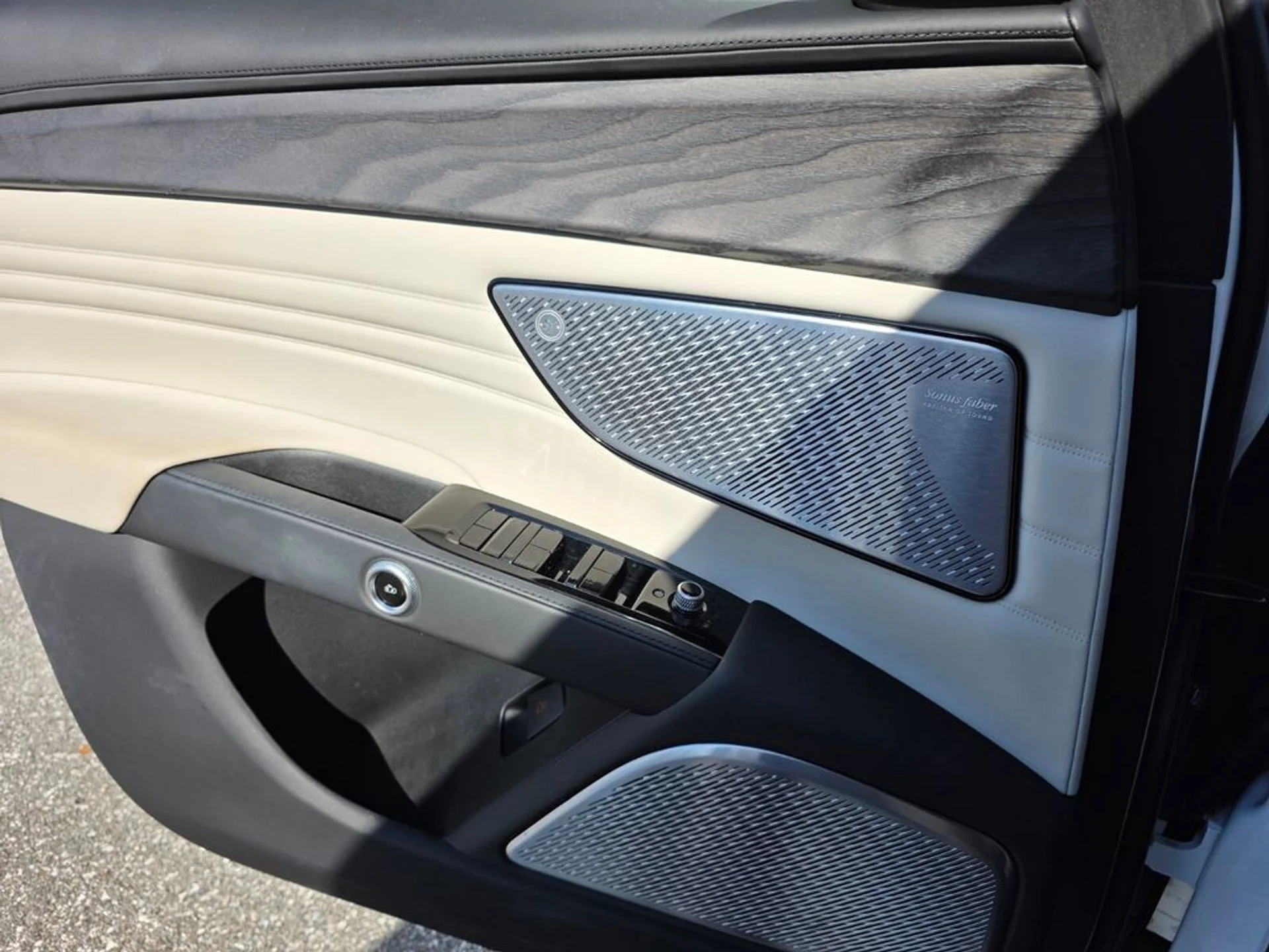 mph024_3322502832_e733fc1db95fbbfb91a256386ede30ab_45500de4b2