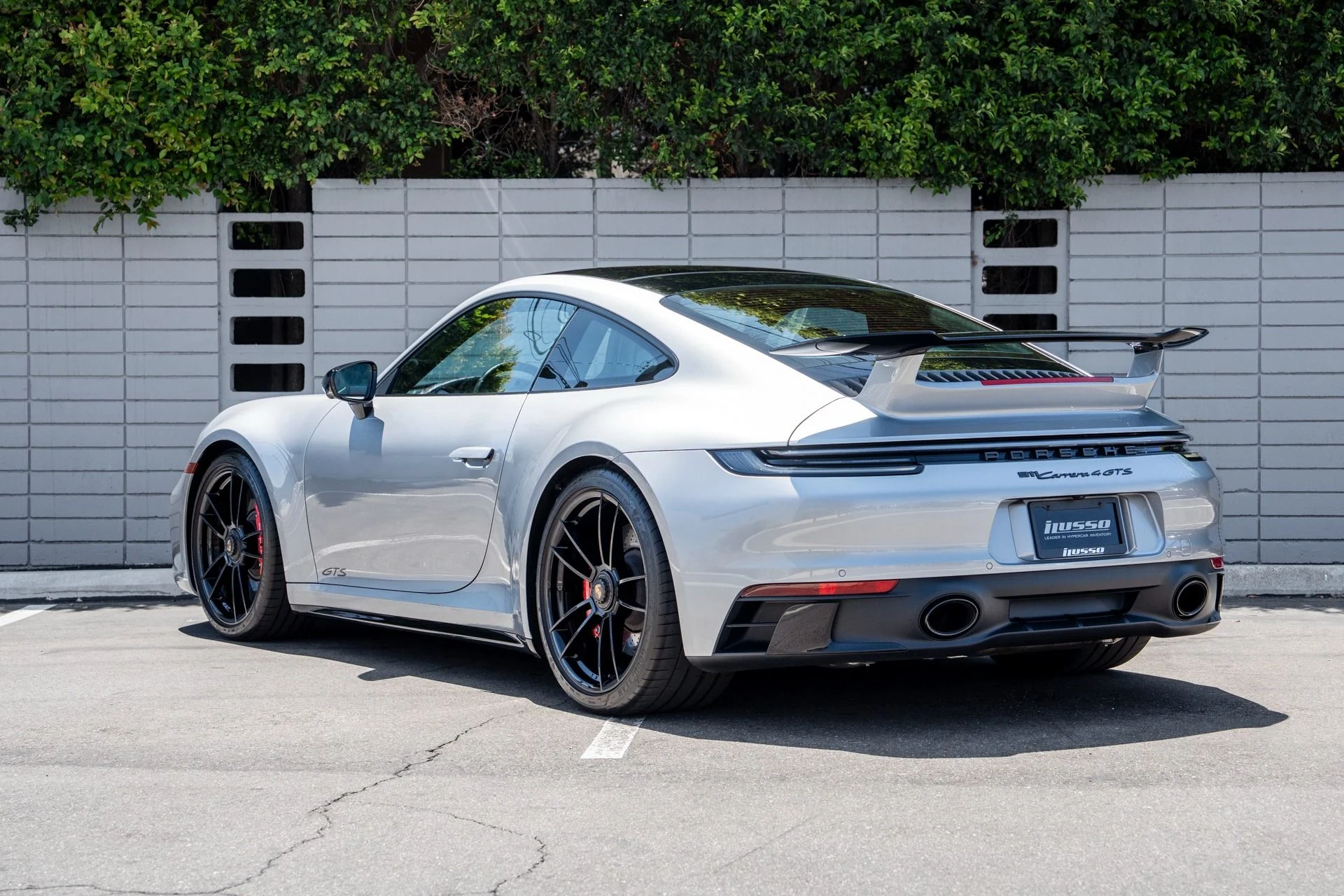 mph024_3325418376_Used_2024_Porsche_911_Carrera_4_GTS_1751587001_19a6ed4db8