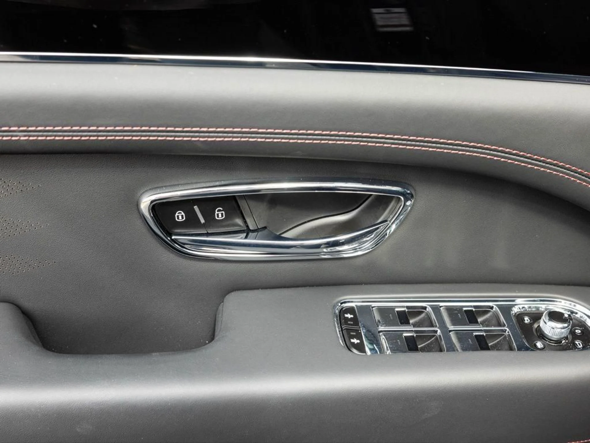 mph024_3327045067_497104613_69a1b7271e5607789028c3ca_2da44623fd