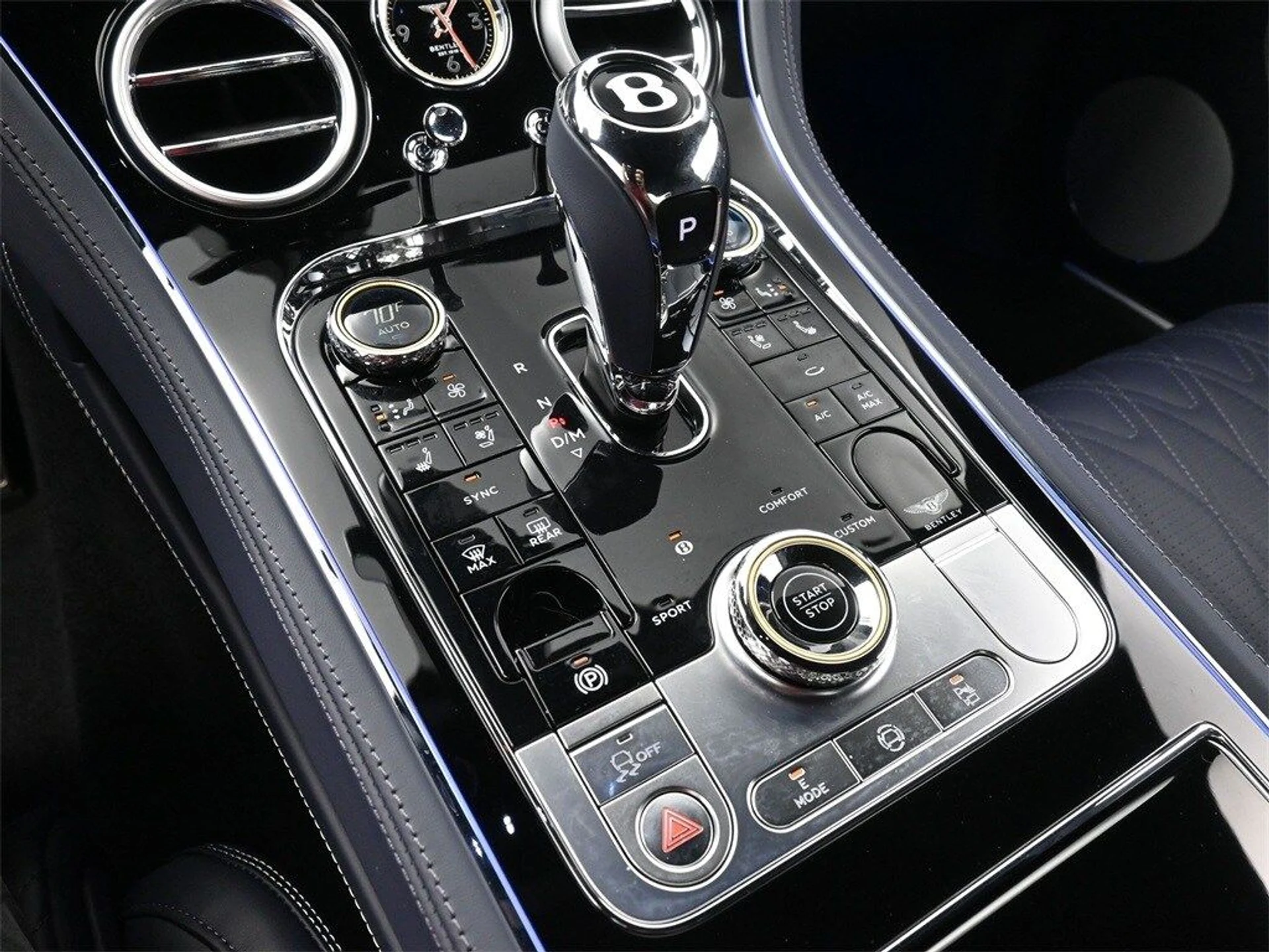 mph024_3328192432_3653f94d42a69ae37f5f0222a70faebbx_50a8c2ea4d