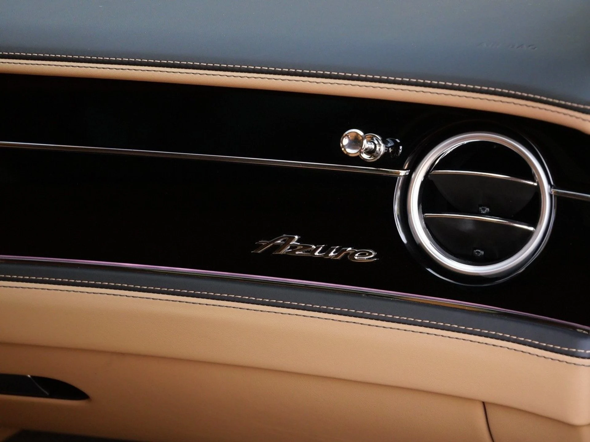 mph024_3329572686_5e7aaf09877b306a7902cbb225ca42eex_8cf07e8d97