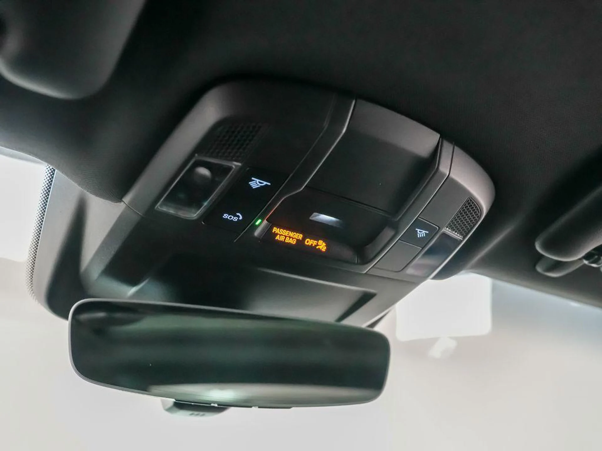 mph024_3331967525_x_IHK_cr30m_T0_HM_5h_Nw5_WU_3_YDZE_793228fb71