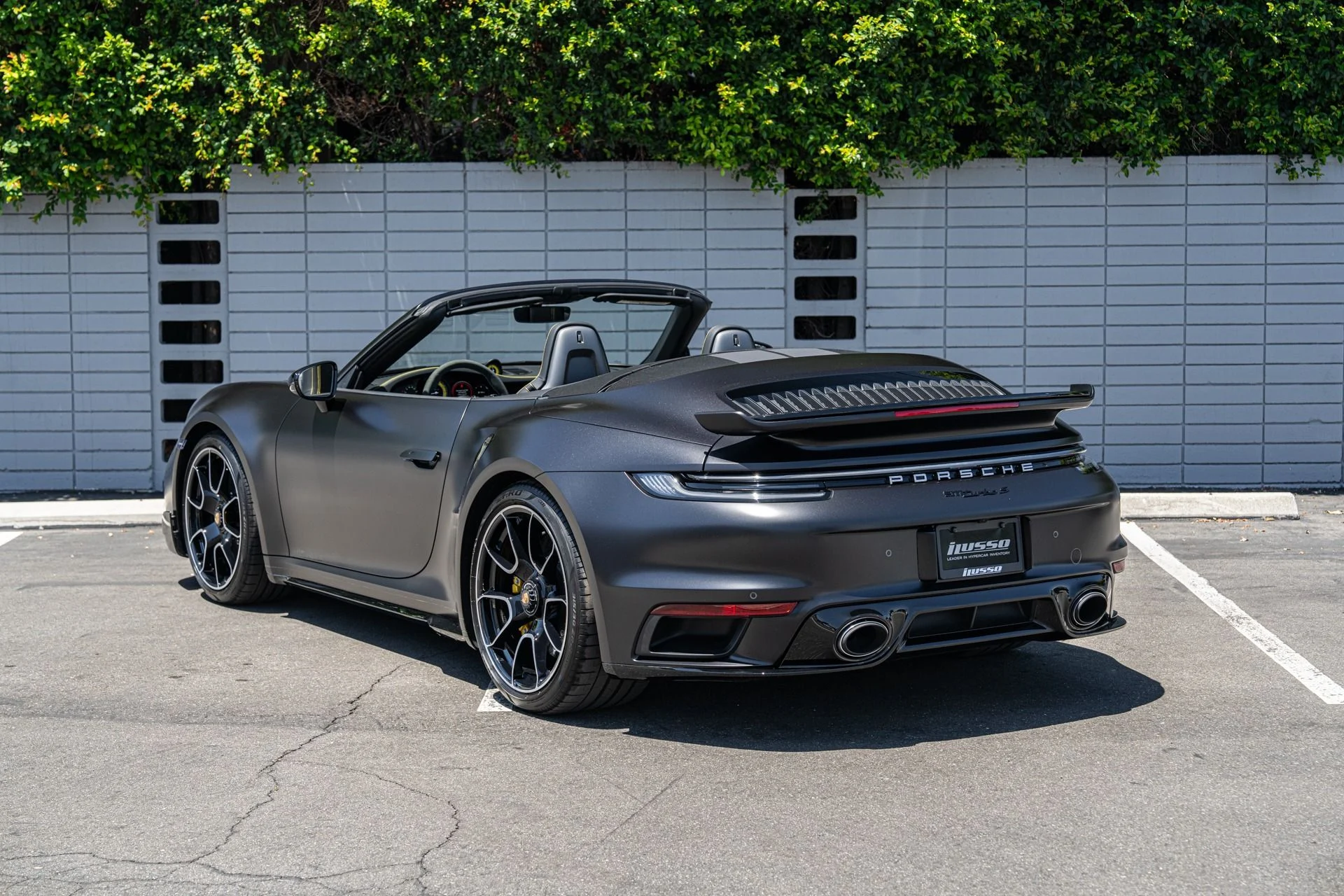 mph024_3333167595_Used_2025_Porsche_911_Turbo_S_1753733828_8effad50ac