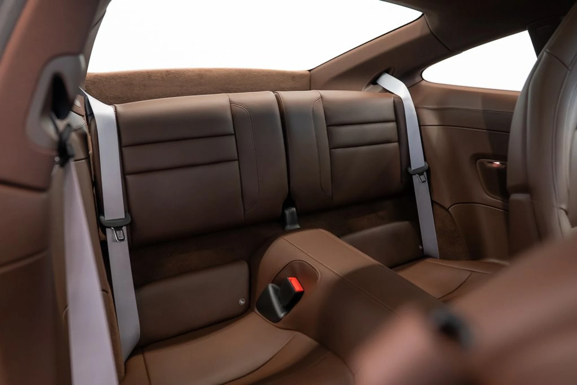 mph024_3334148686_porsche_911_2026_jpg_v_1775165756_02d3708a50