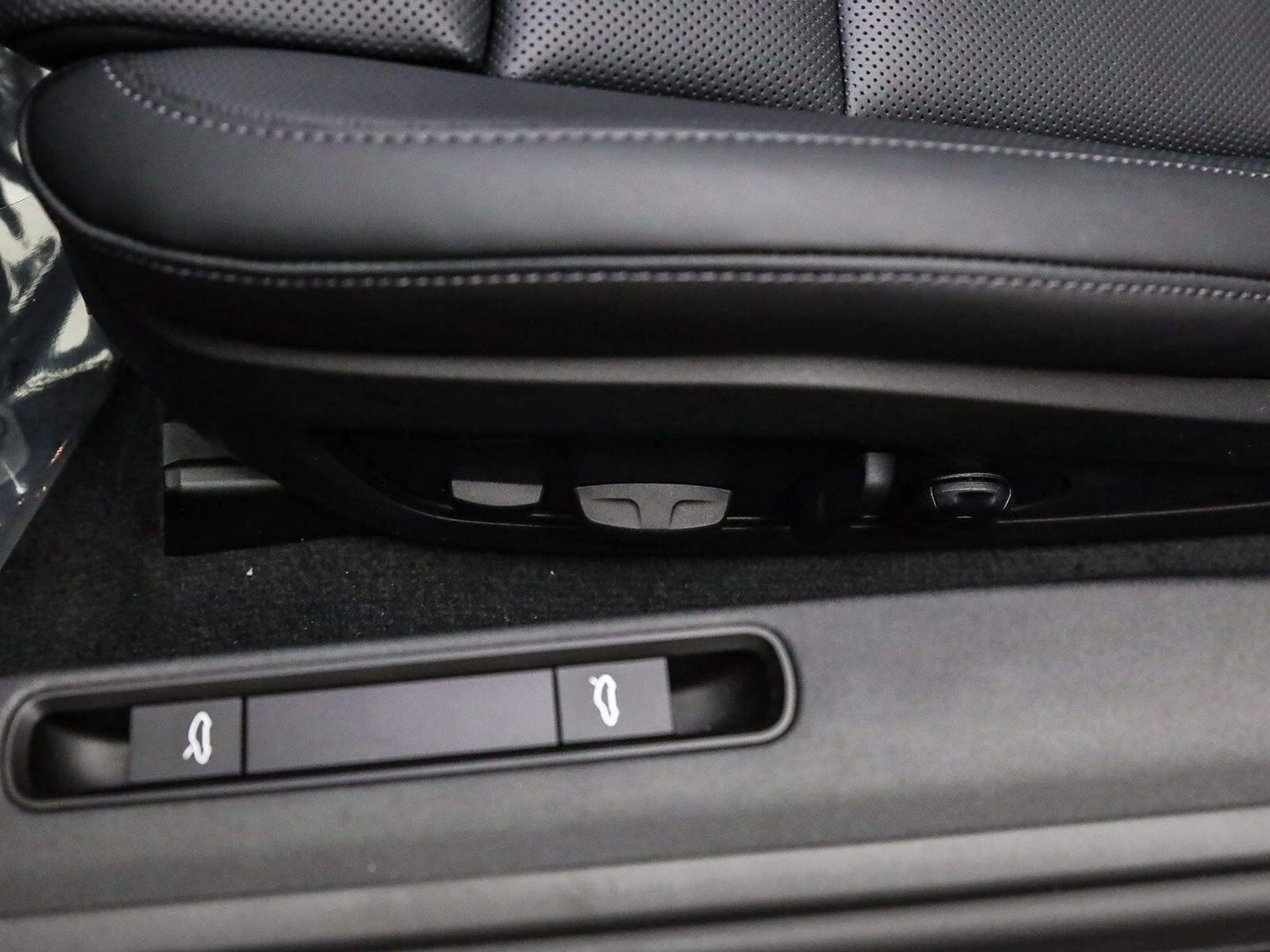 mph024_3335734309_b79ef27803efa0df974f8c252b47f4adx_9db6bfafdb