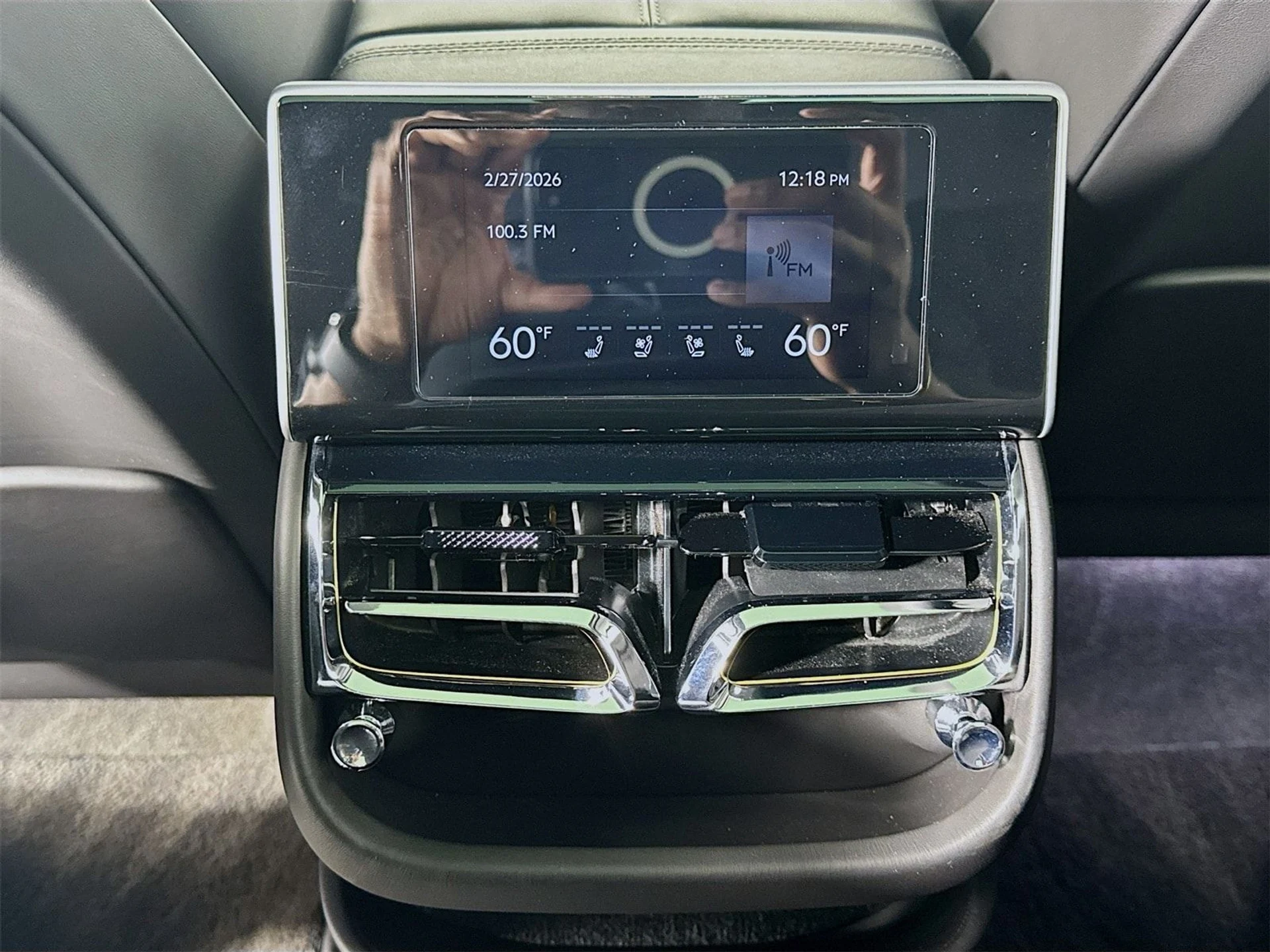 mph024_3335777751_270106937ce79956358a3c85af888490x_6d3fbee86b