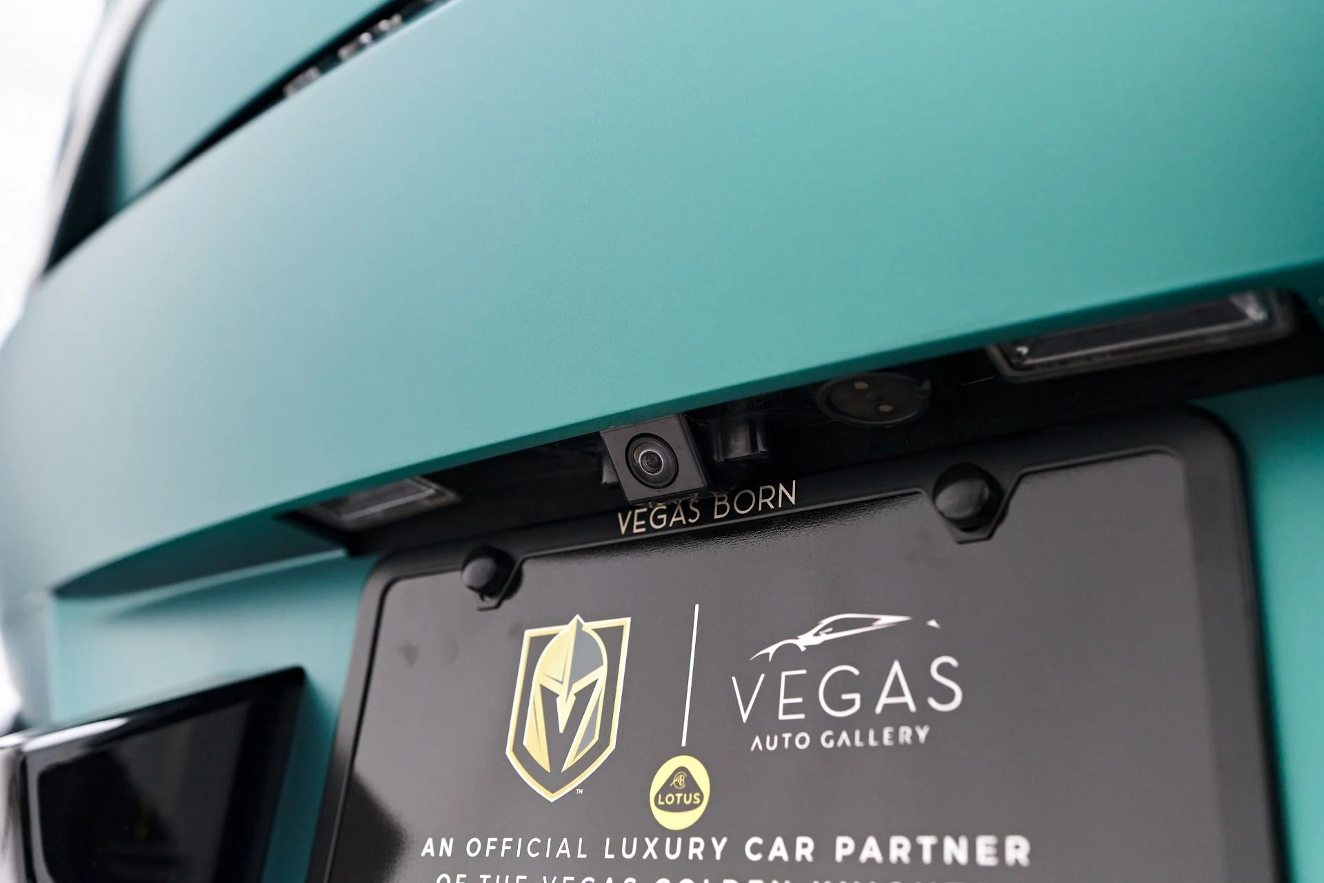 mph024_3336328232_Used_2022_Aston_Martin_Vantage_F1_Edition_1756259692_b9eb4ca814