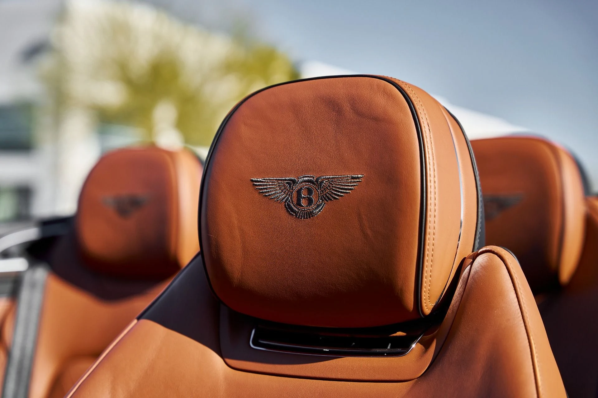 mph024_3338829786_Used_2021_Bentley_Continental_GT_V8_1768086775_7829655e9d