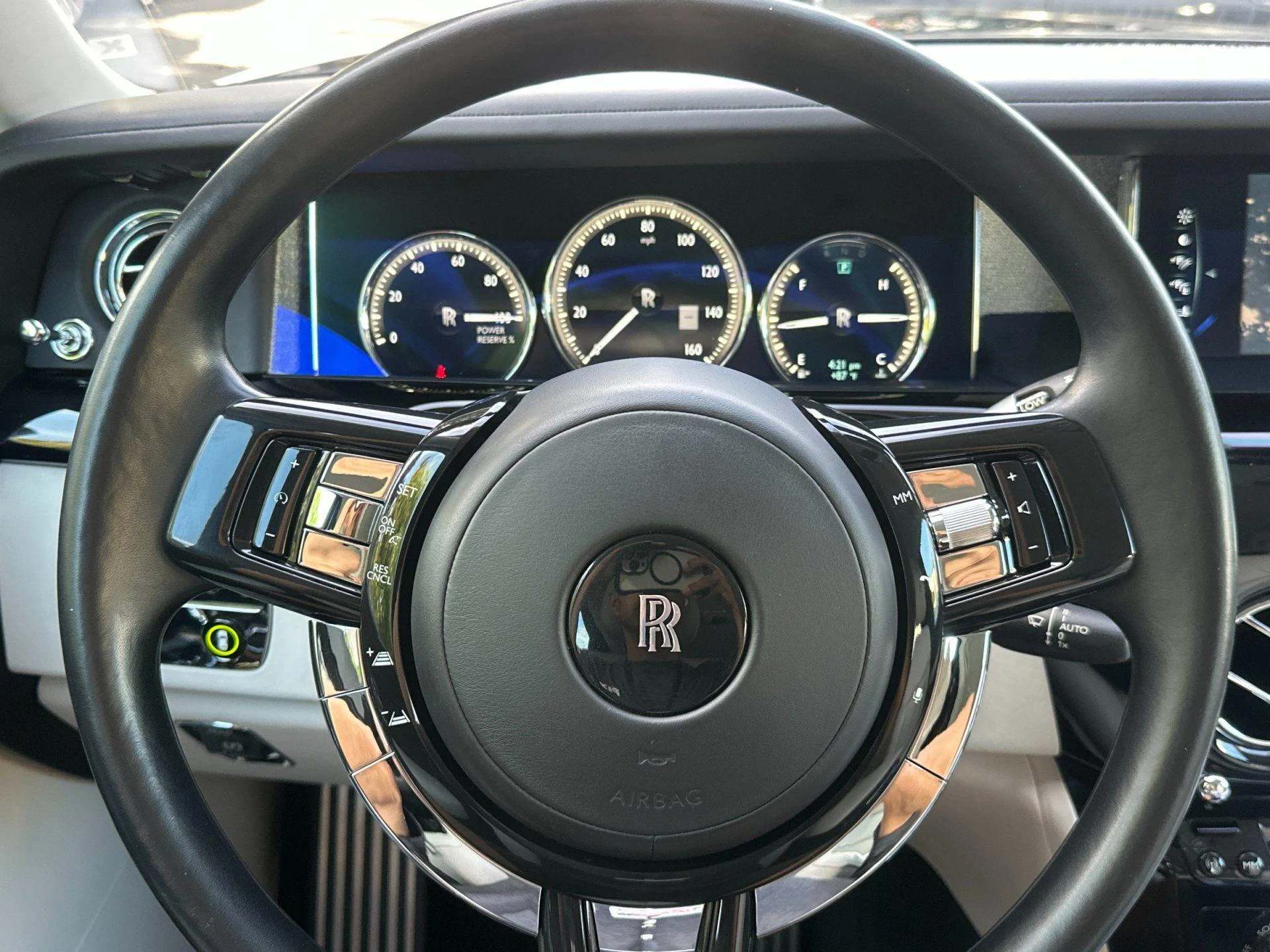 mph024_3343041518_Used_2018_Rolls_Royce_Phantom_1787819397_efadbe2598