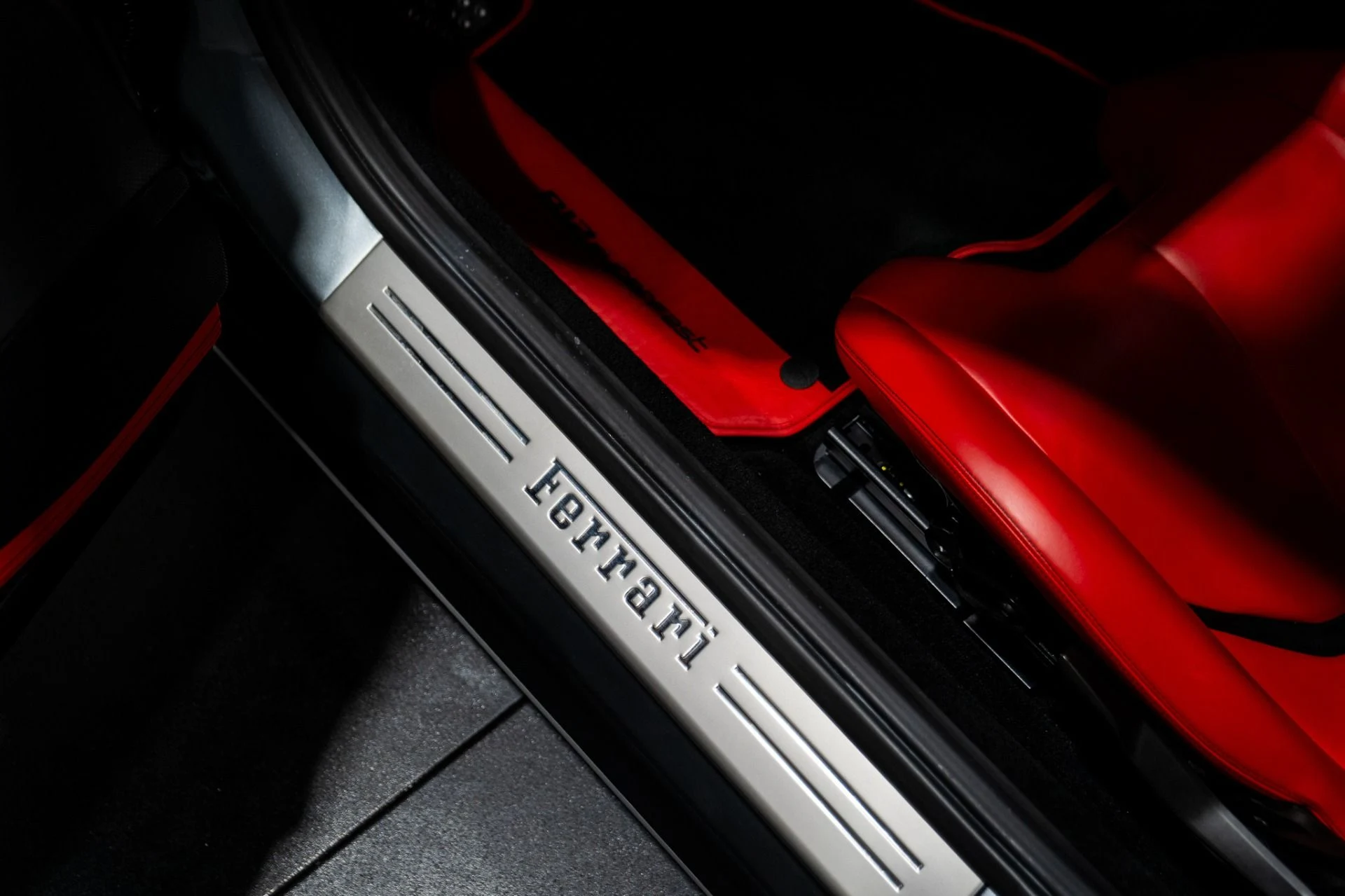 mph024_3347836942_Used_2019_Ferrari_812_Superfast_400k_MSRP_30000_In_upgrades_1769453835_d4873283b6