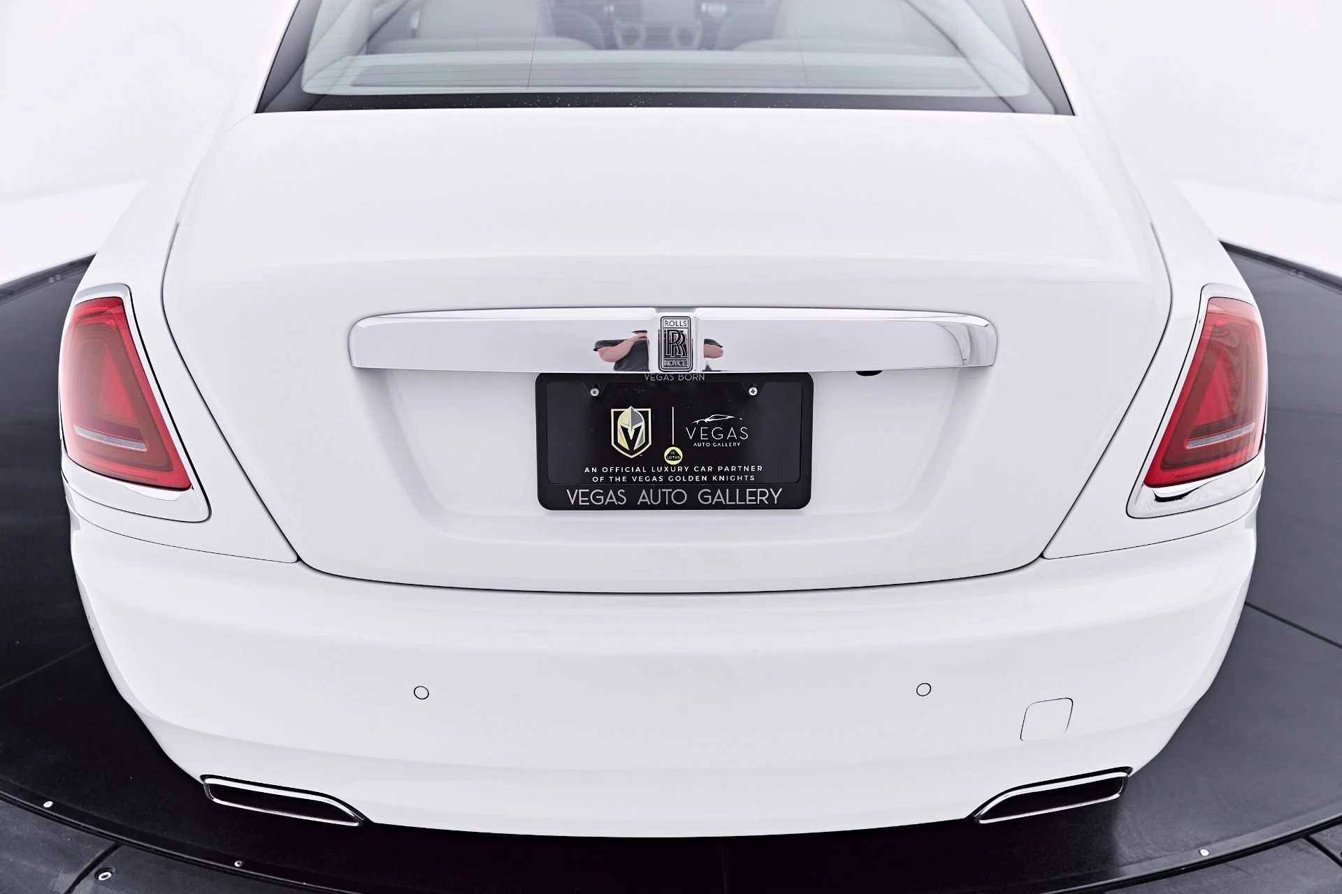 mph024_334839375_Used_2014_Rolls_Royce_Wraith_Base_1782842397_9ec105ca90