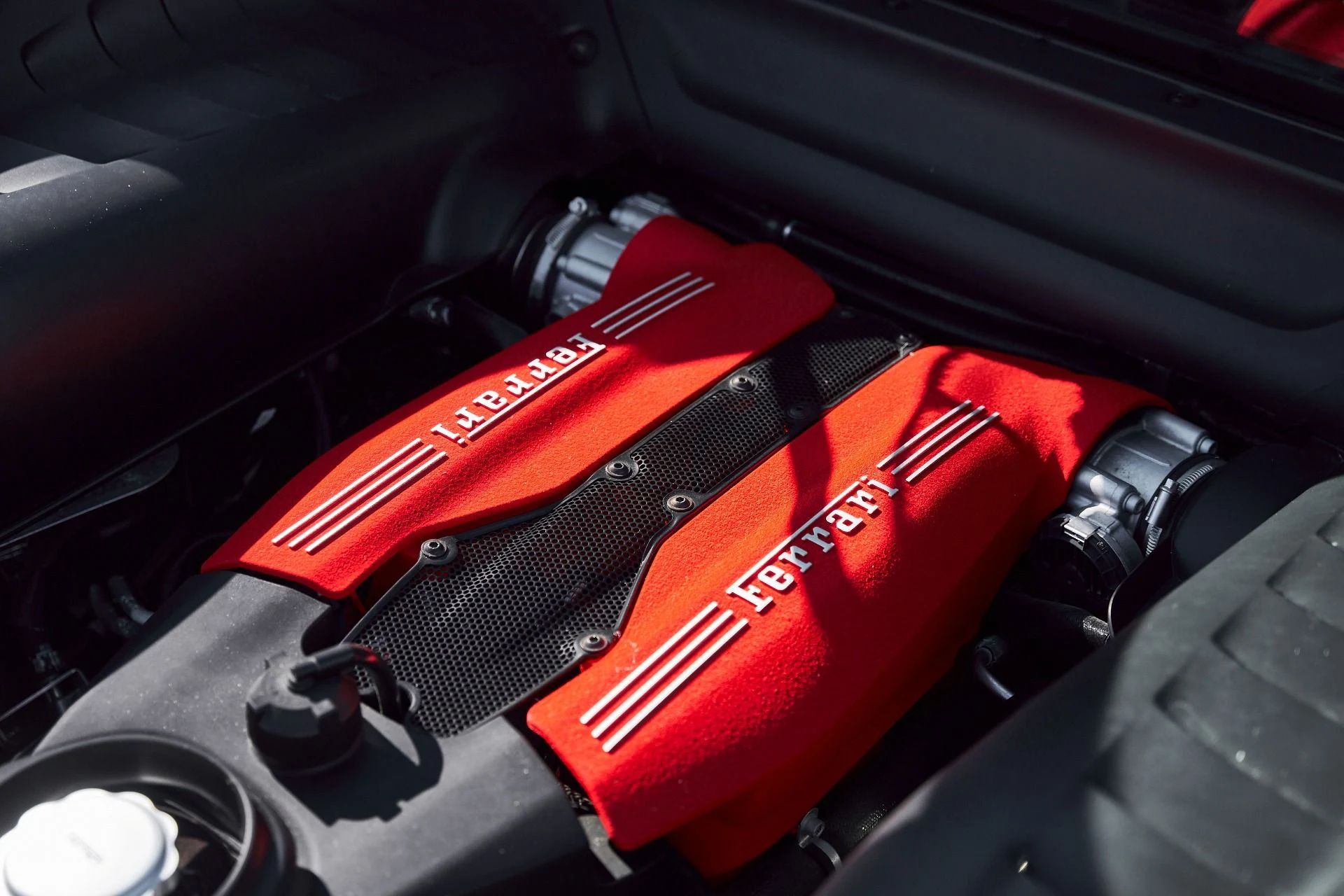 mph024_3349175772_Used_2017_Ferrari_488_GTB_1768271159_7261c75d52