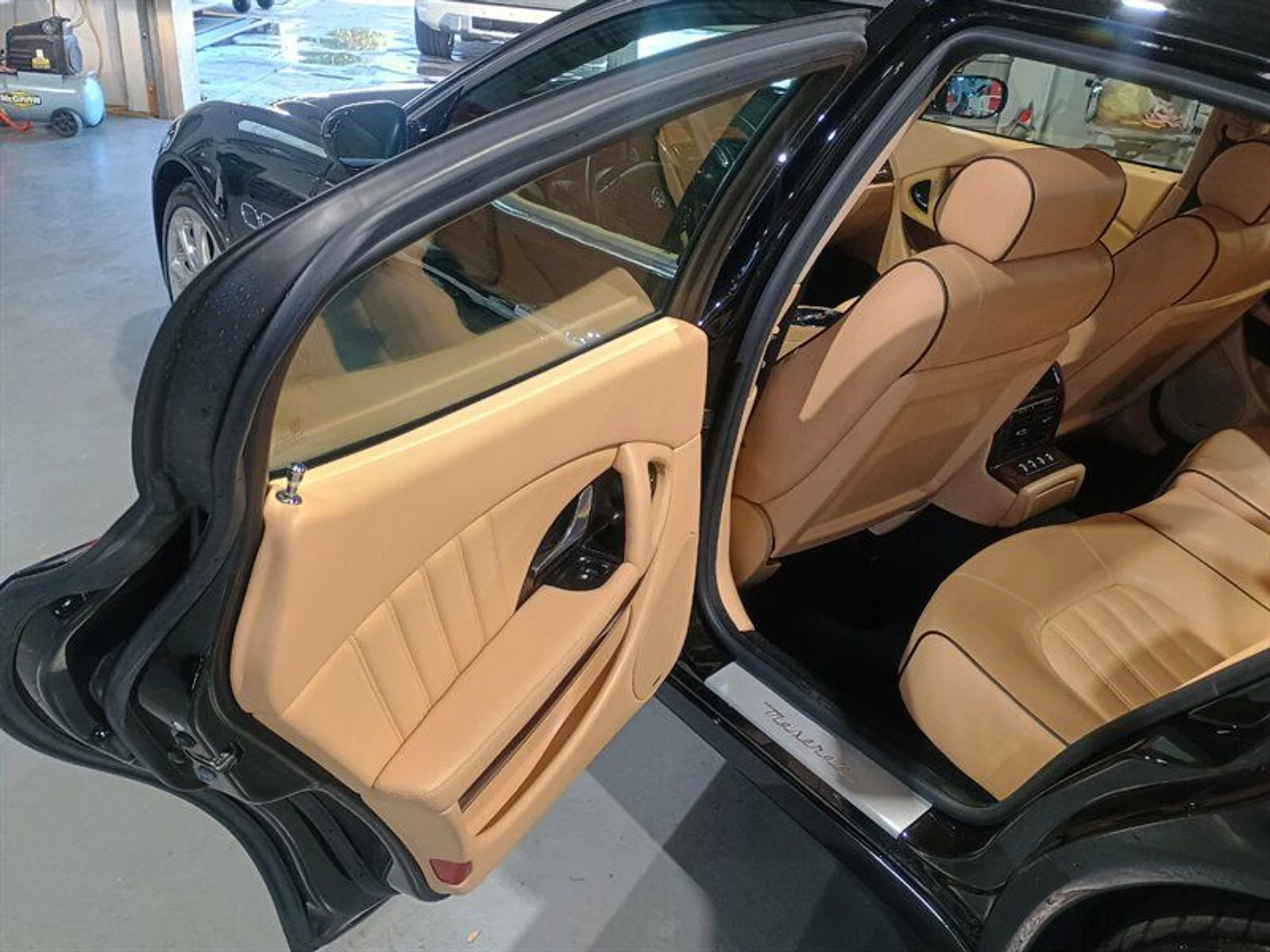 mph024_3362497507_ae47b3d8c2_800_30db88cb1d