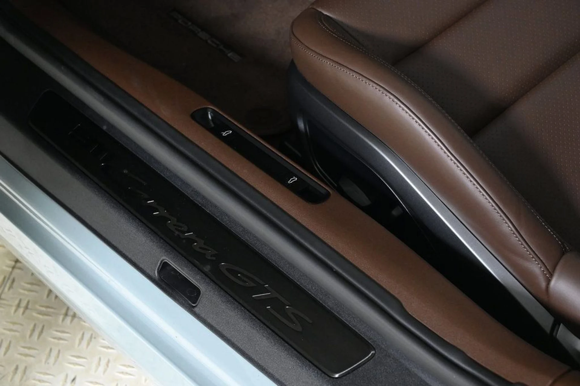 mph024_3367780186_538c6778b31d4cd1b974e1d8b97ebb86_f615ce3740