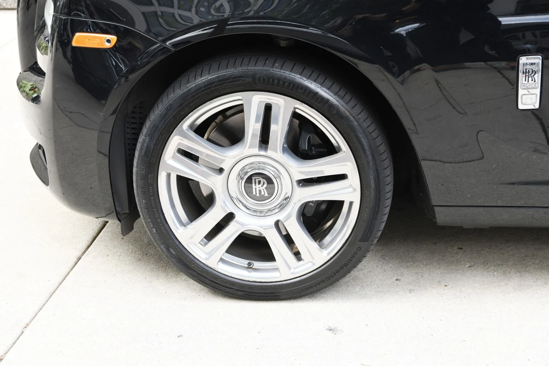 mph024_3367933893_11957_p26_l_e2d6a0d5fe