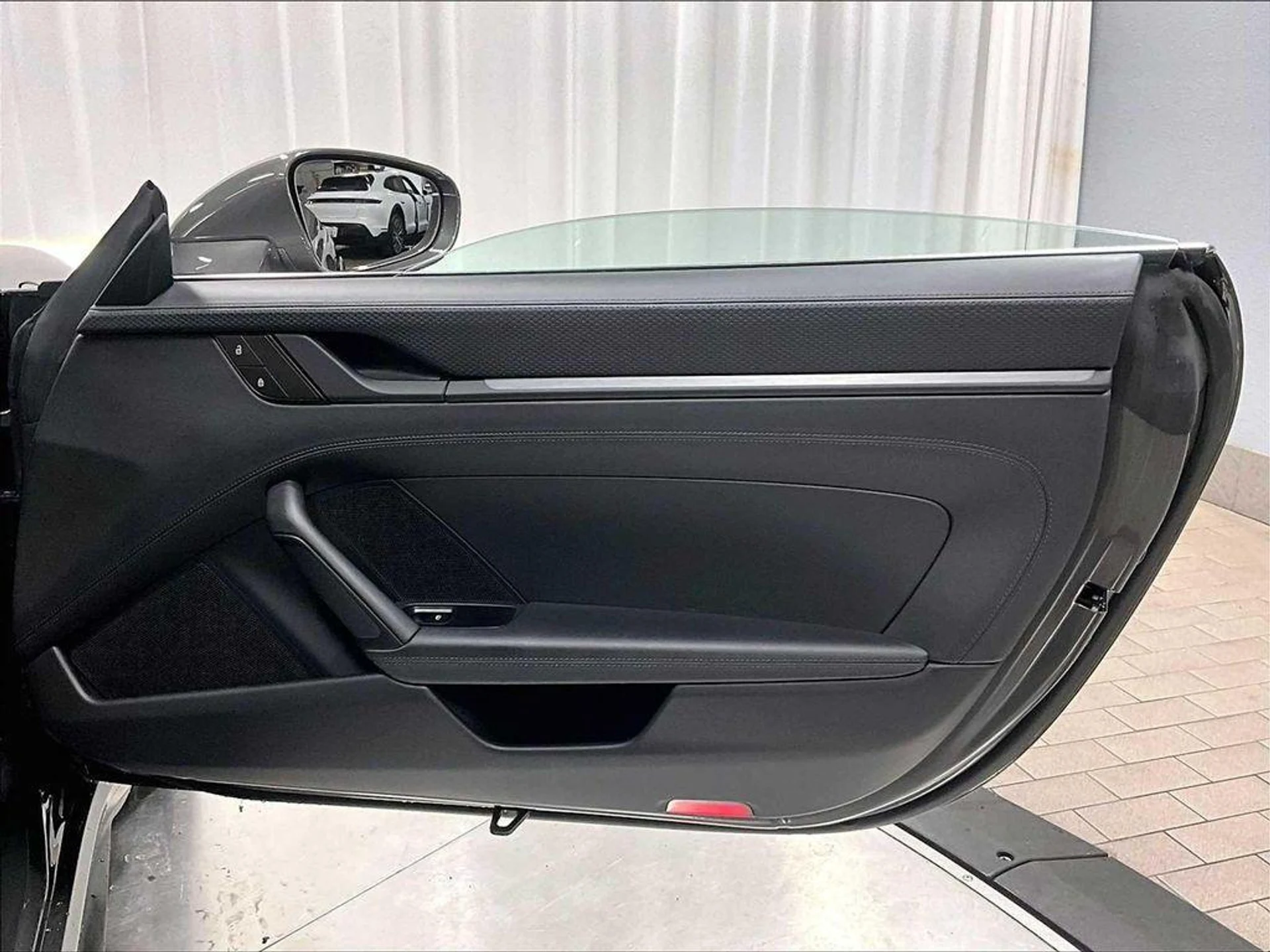 mph024_336822955_m_Cg8oogjalg_Bih7_Iw9lx5_BZQ_Yx_Q_6f9c195cfc