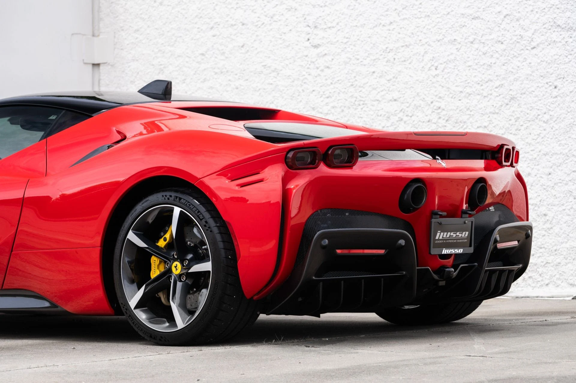 mph024_3374360980_Used_2023_Ferrari_SF_90_Stradale_1753986434_ec93bfe4c4