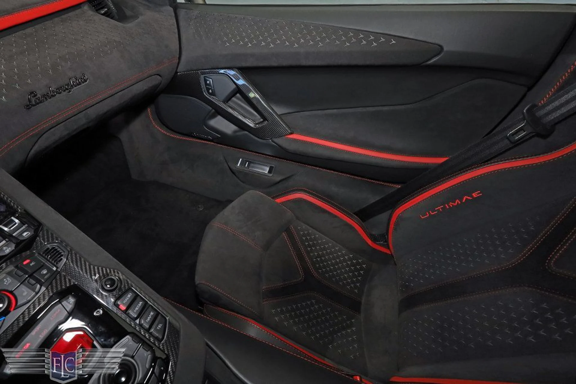 mph024_3377698073_used_2022_lamborghini_aventador_lp7804ultimaecoupe_9689_22906209_25_1024_9acbd9c45a