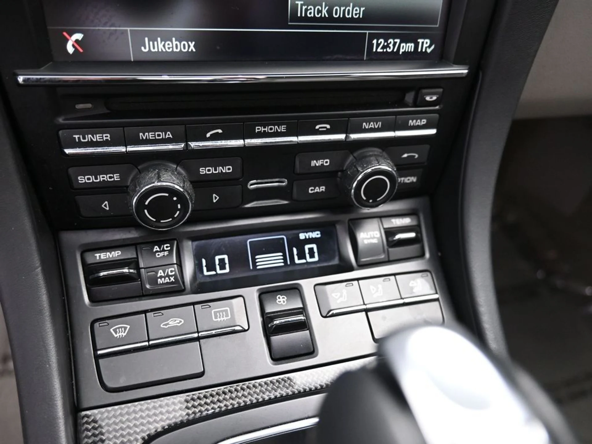 mph024_3379024572_328f0c622b9167c097a7455b815a2395_885d0a41d7