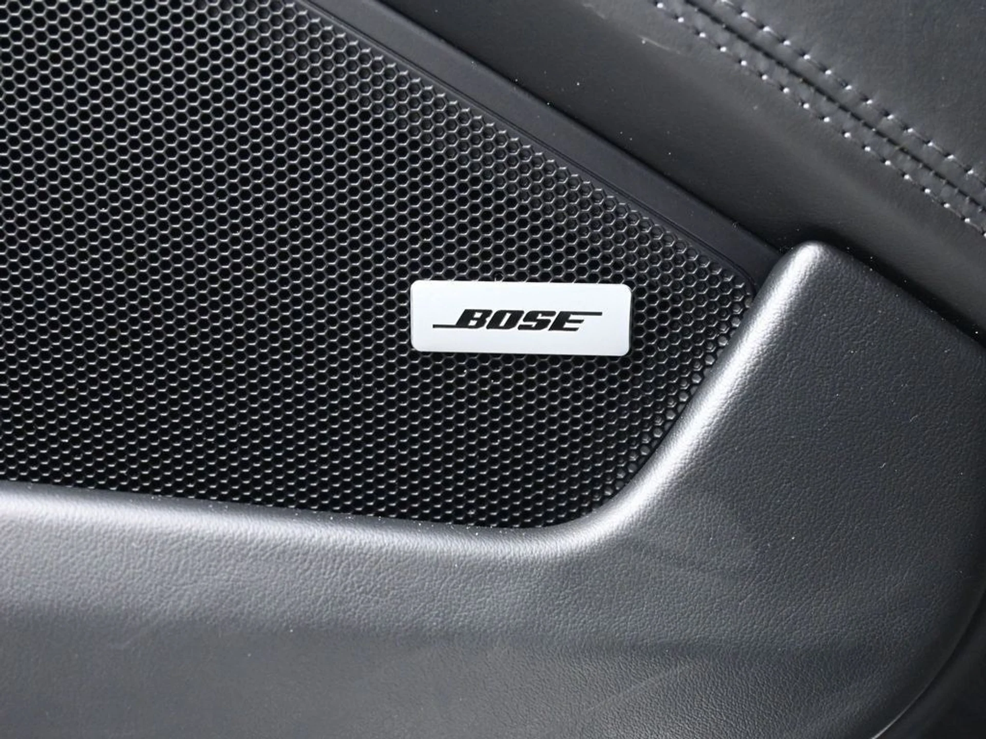 mph024_3382895114_0463b211247a7a4a85d61f69554de174_52a9e24cf4