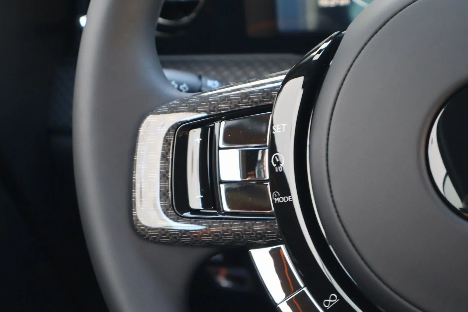 mph024_3388473723_25_ad14117a35