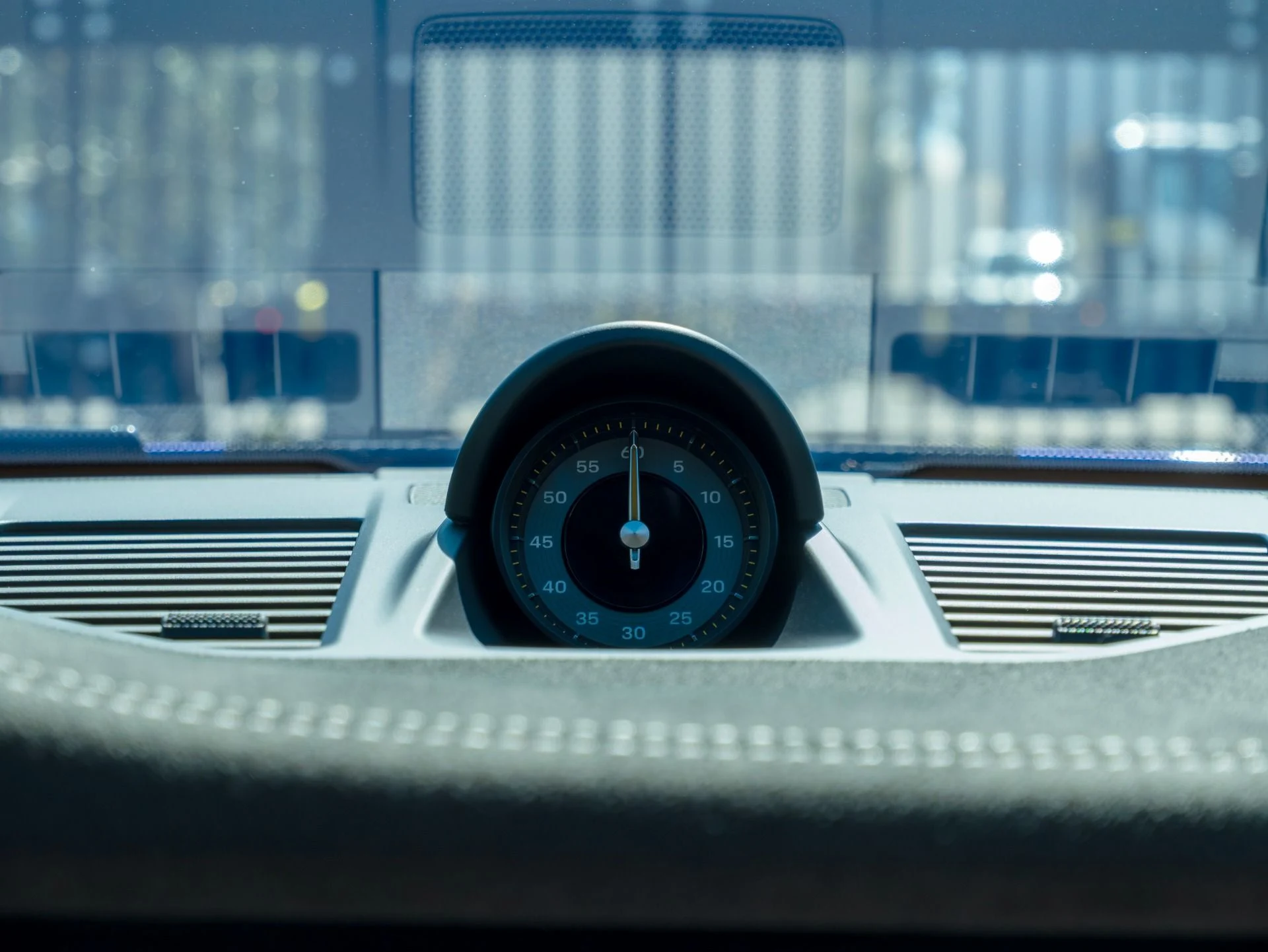 mph024_339798262_Used_2024_Porsche_911_GT_3_RS_1771891928_2edd737214